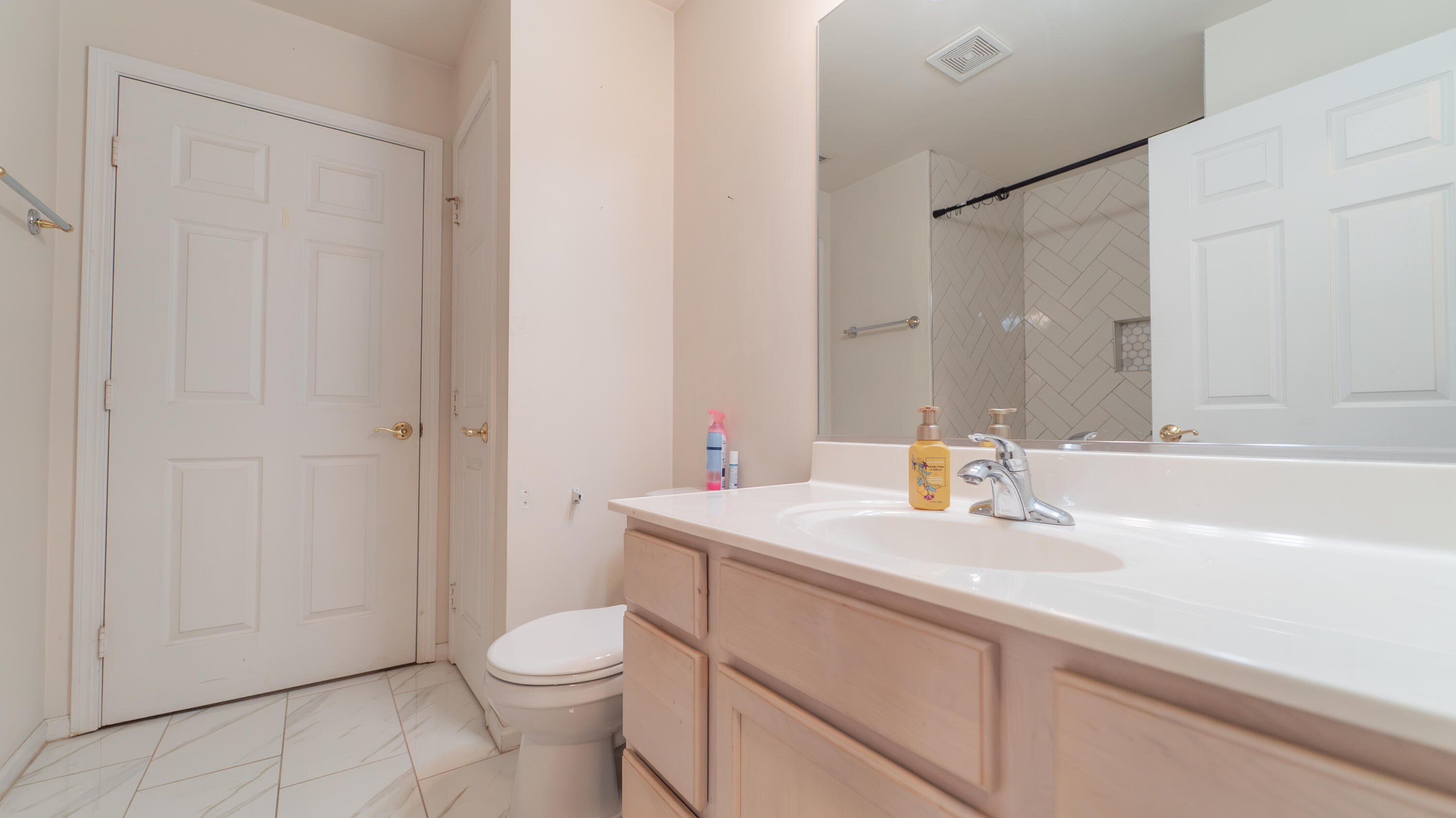 9743 Wildwood Court Unit: 2D