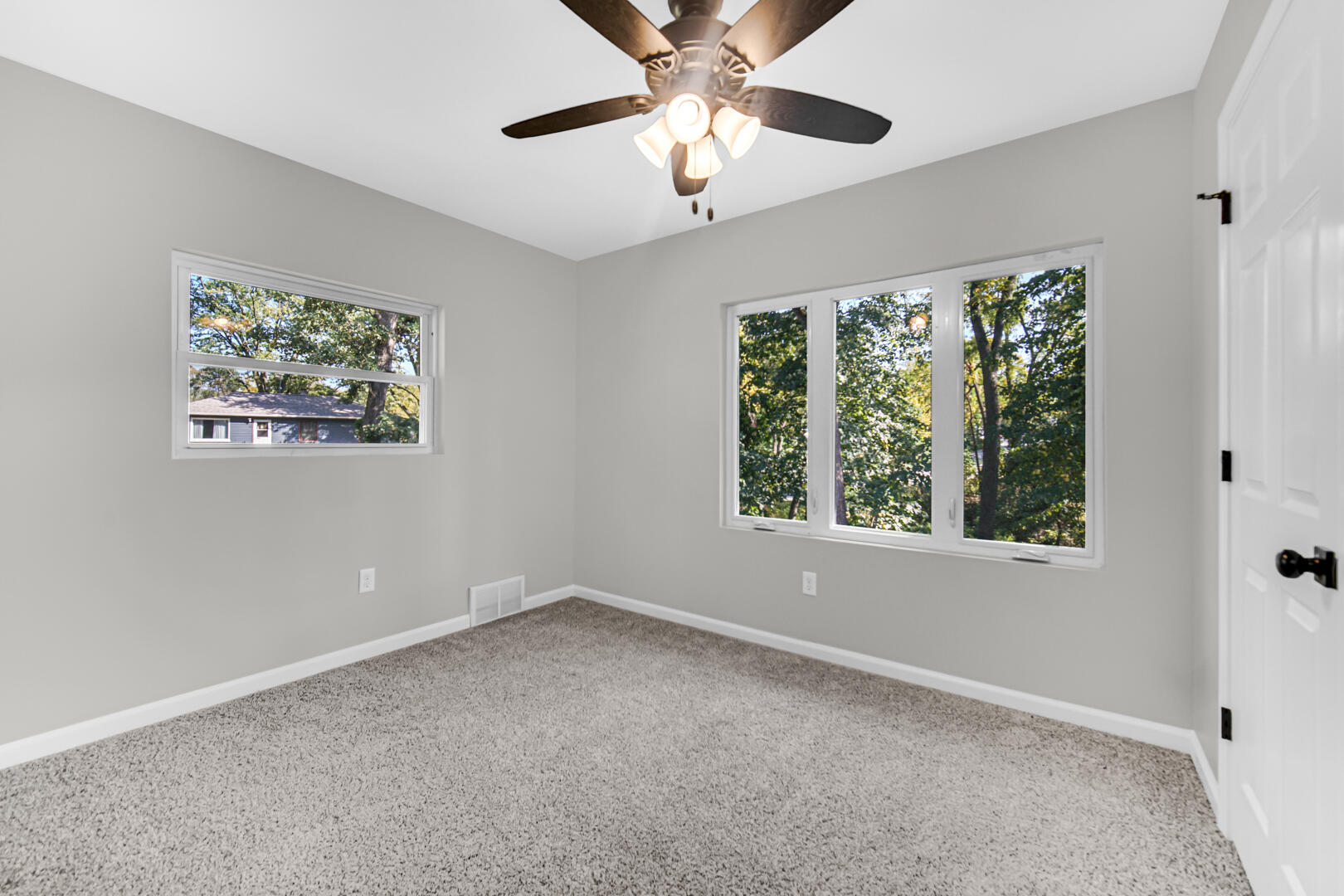 52 Highland Road