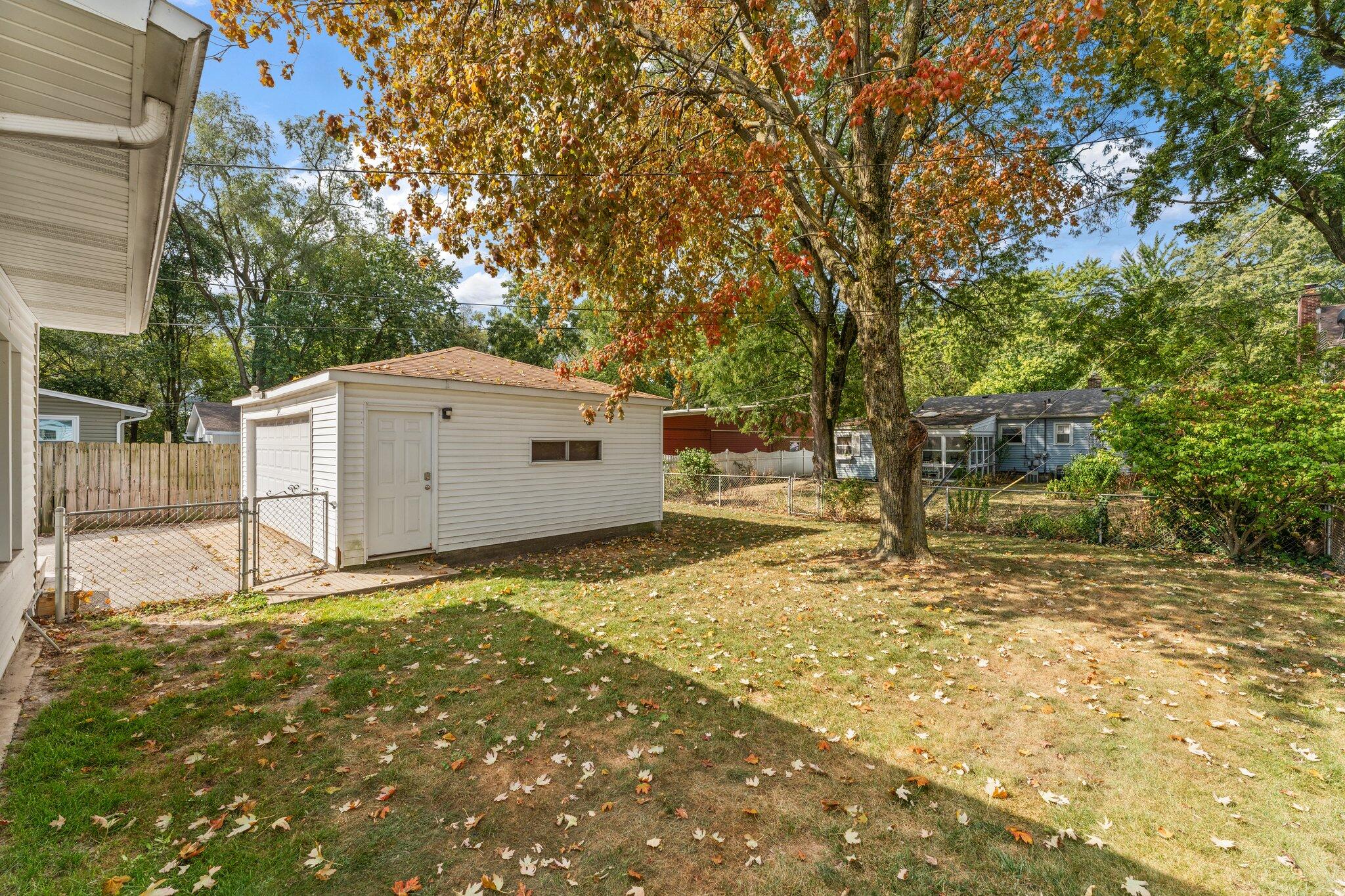 8944 Southmoor Avenue