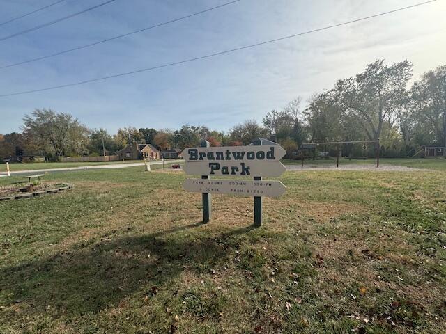8944 Southmoor Avenue