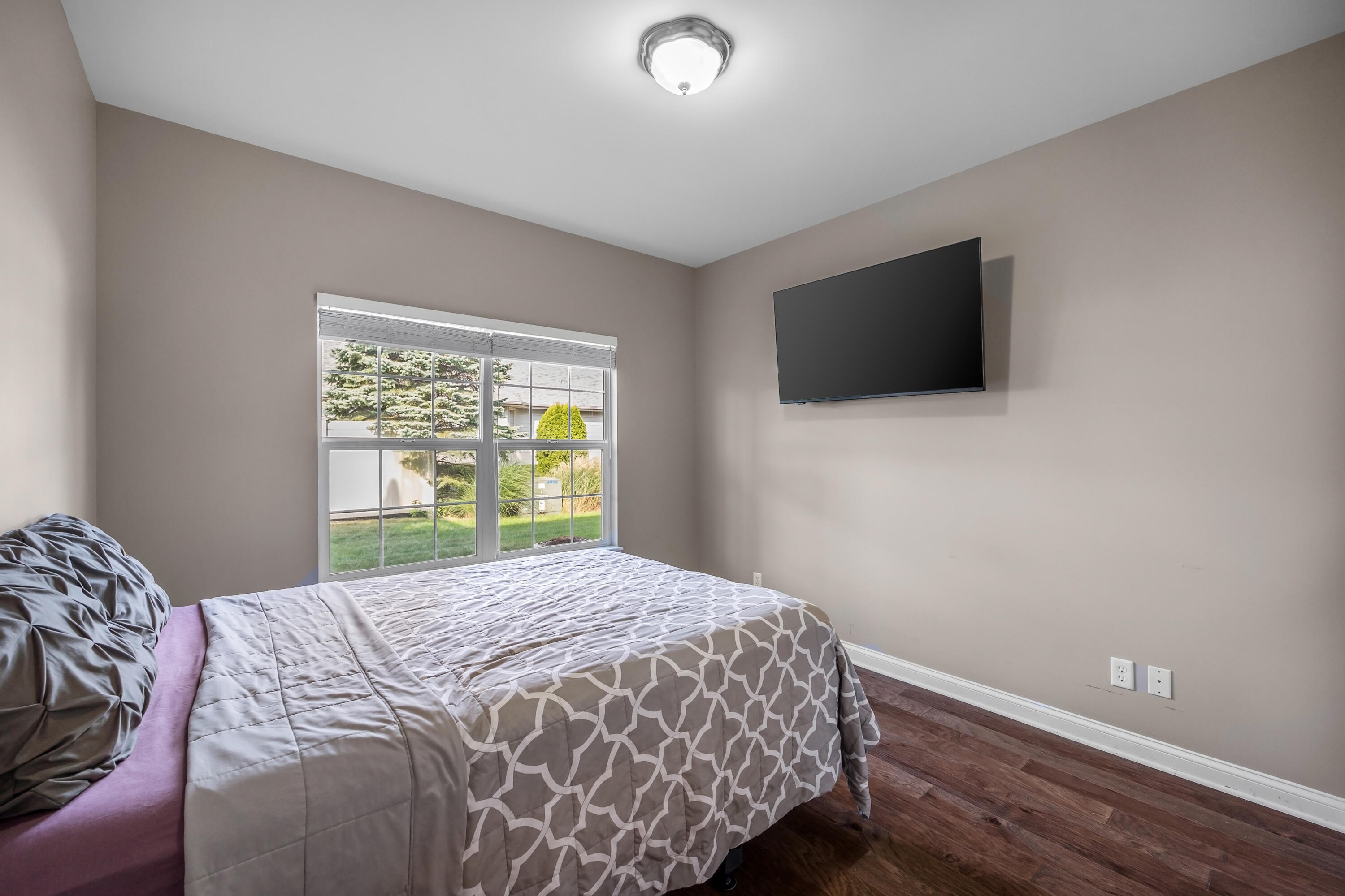 888 Boxwood Drive