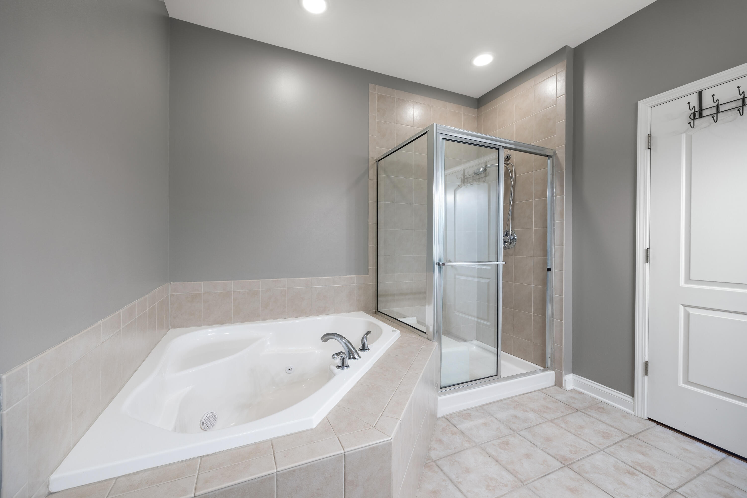 888 Boxwood Drive