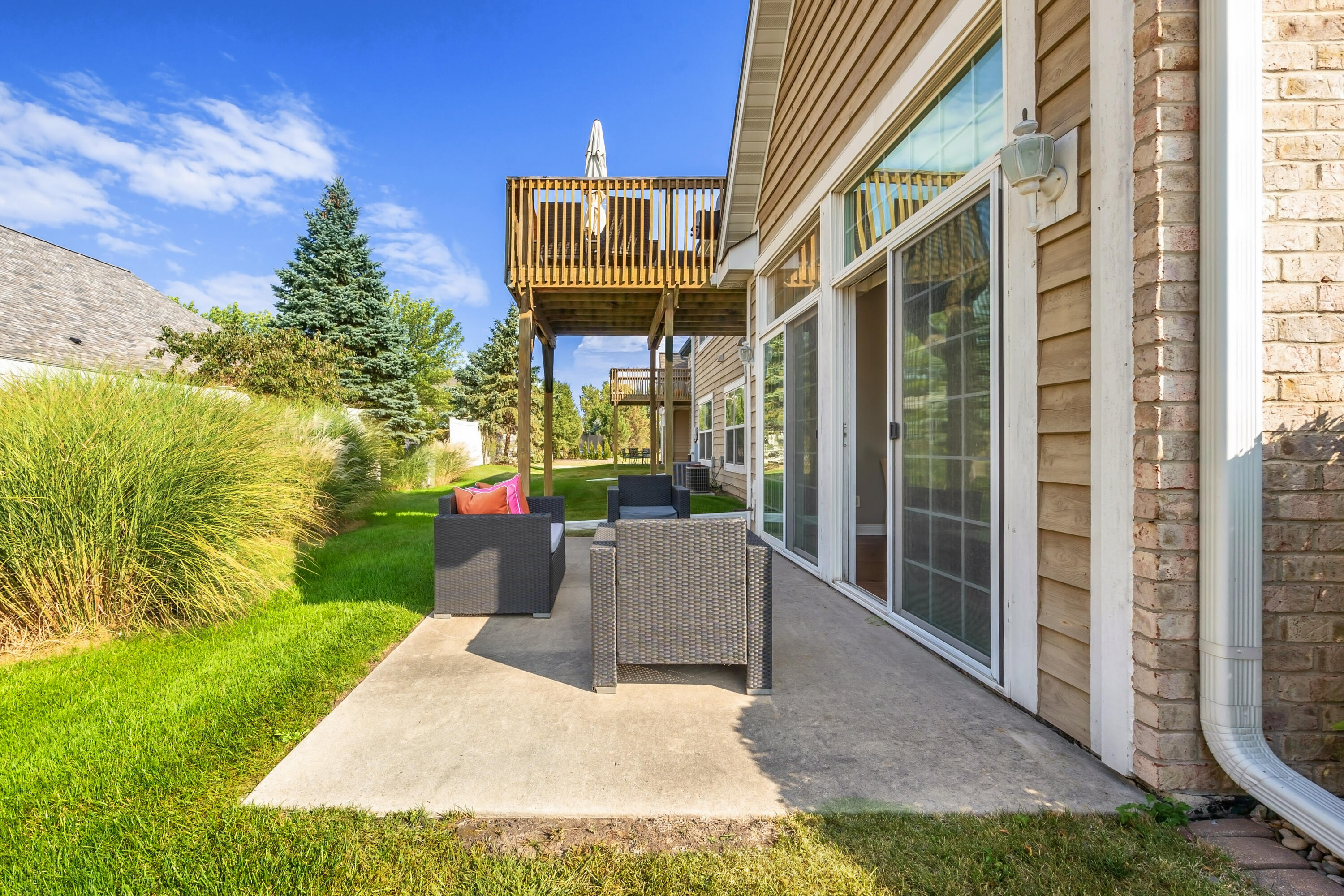 888 Boxwood Drive