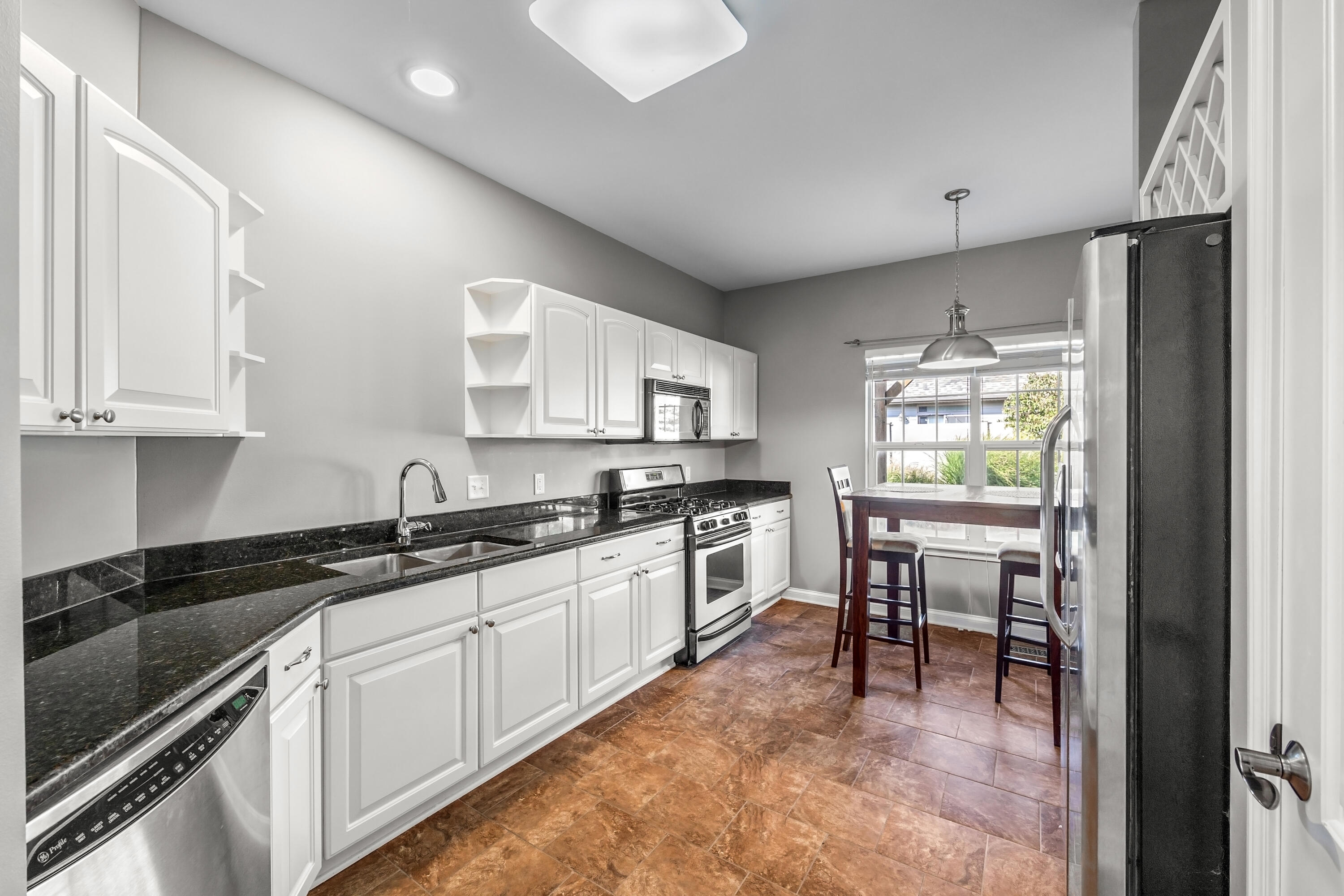 888 Boxwood Drive