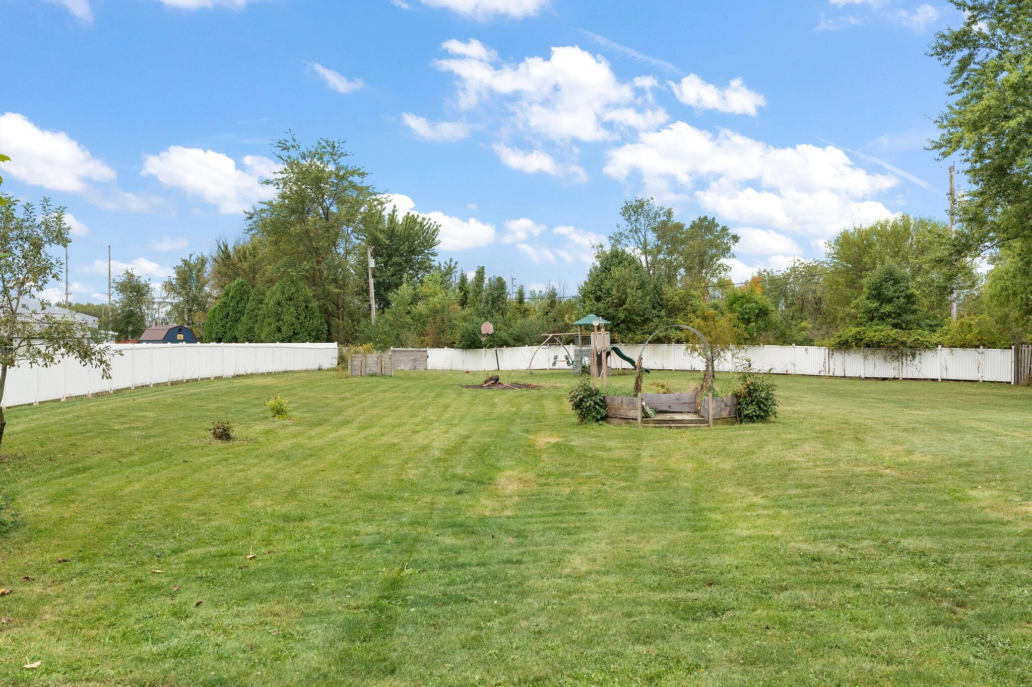 1405 W 179th Place