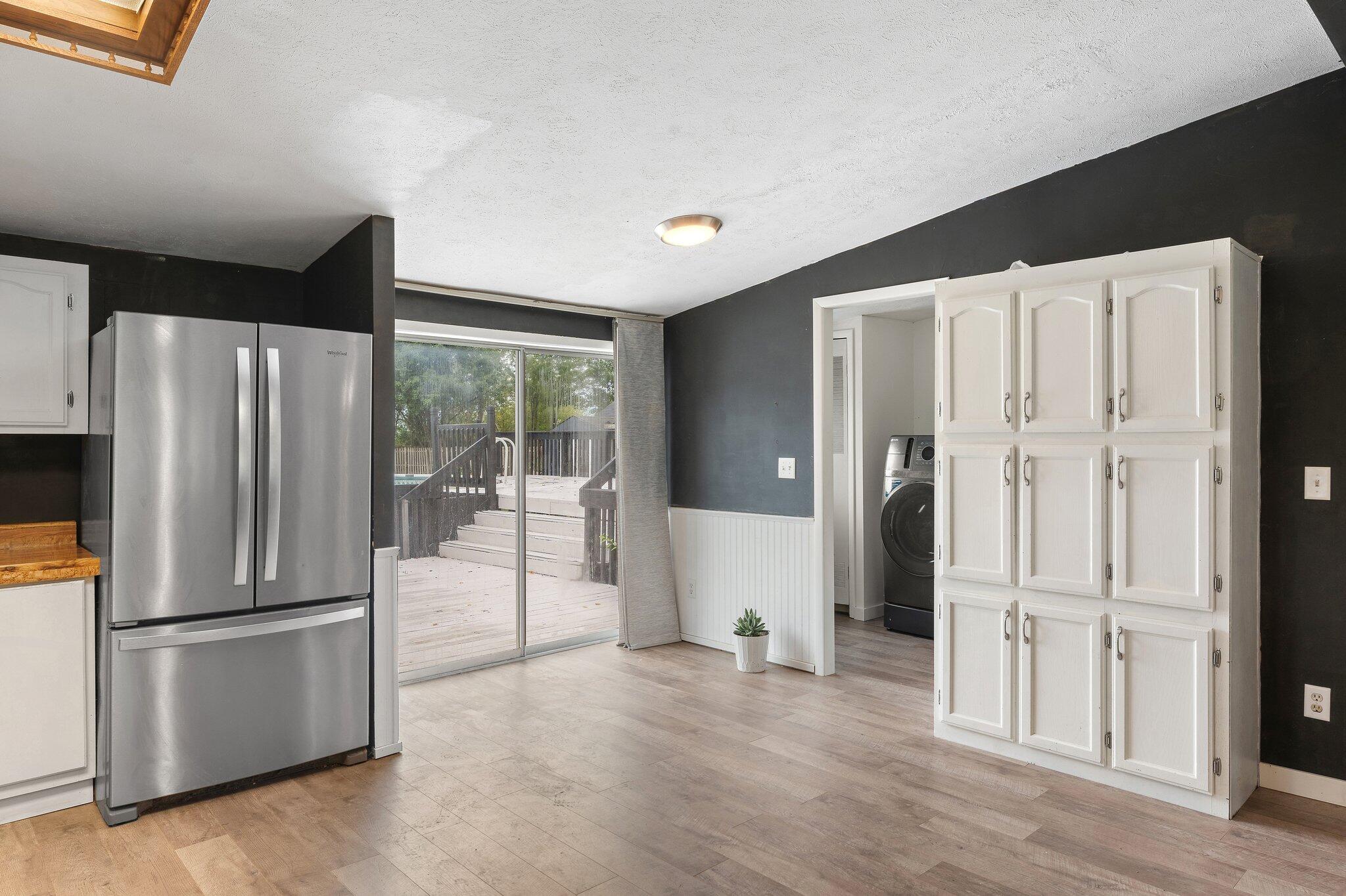 1405 W 179th Place