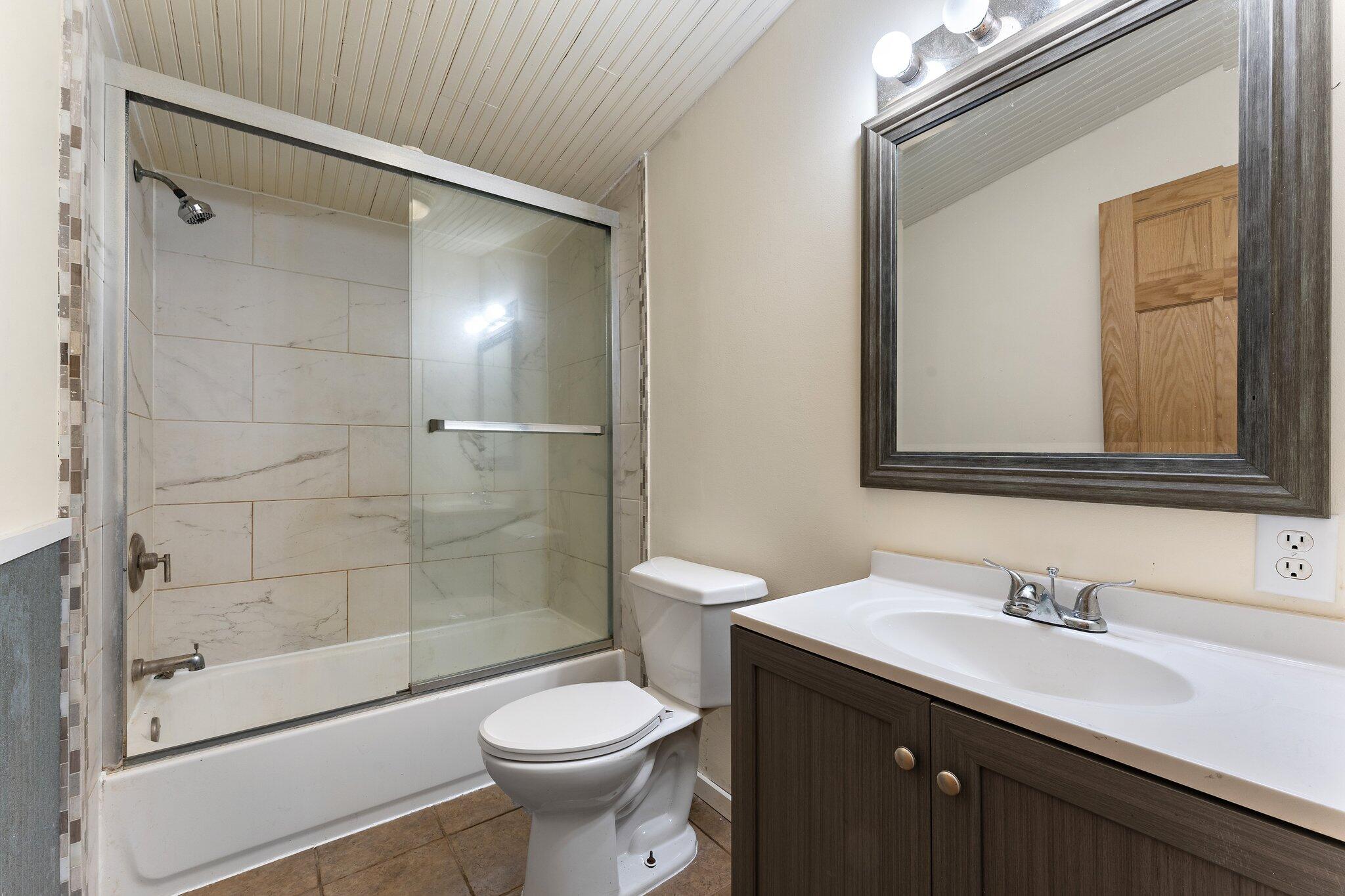 1405 W 179th Place
