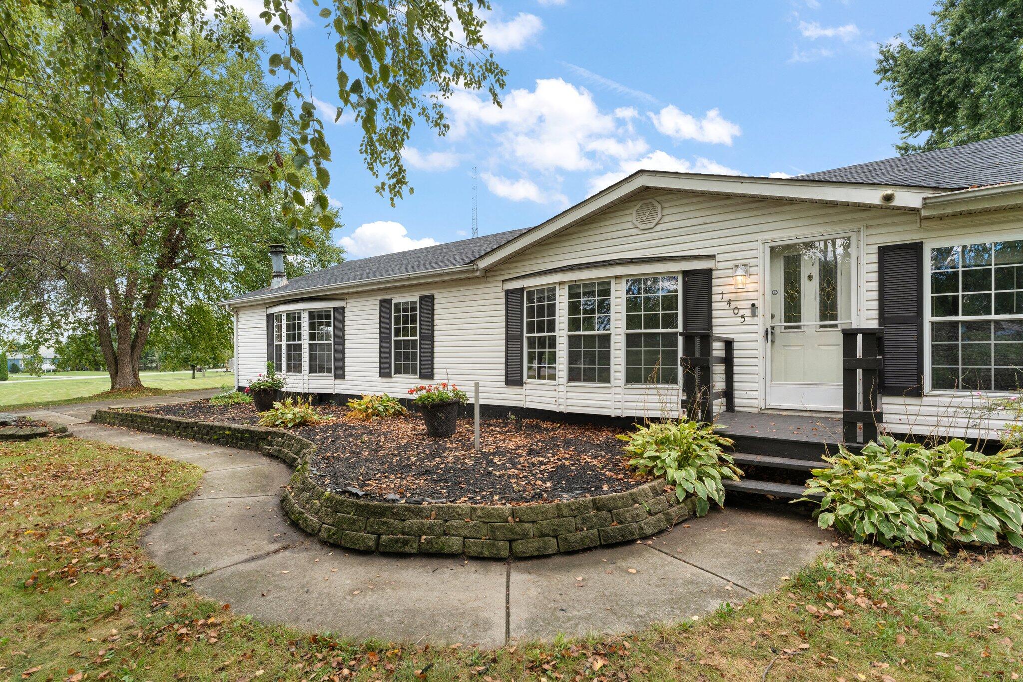 1405 W 179th Place