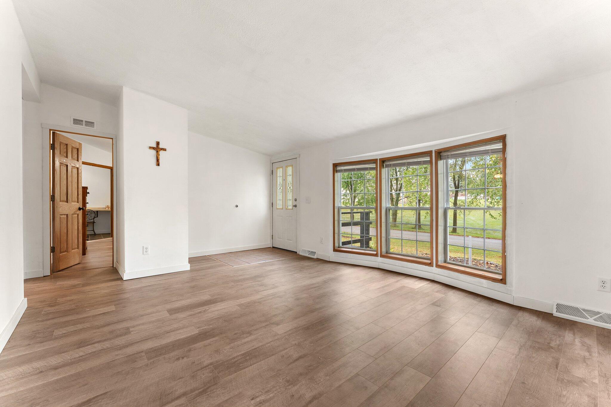 1405 W 179th Place