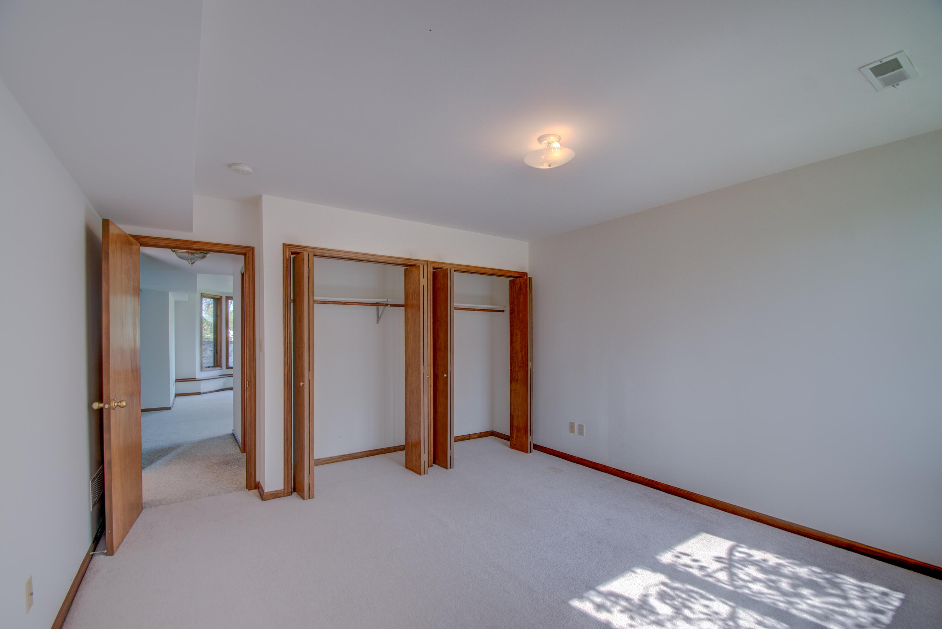 1404 Canterbury Court