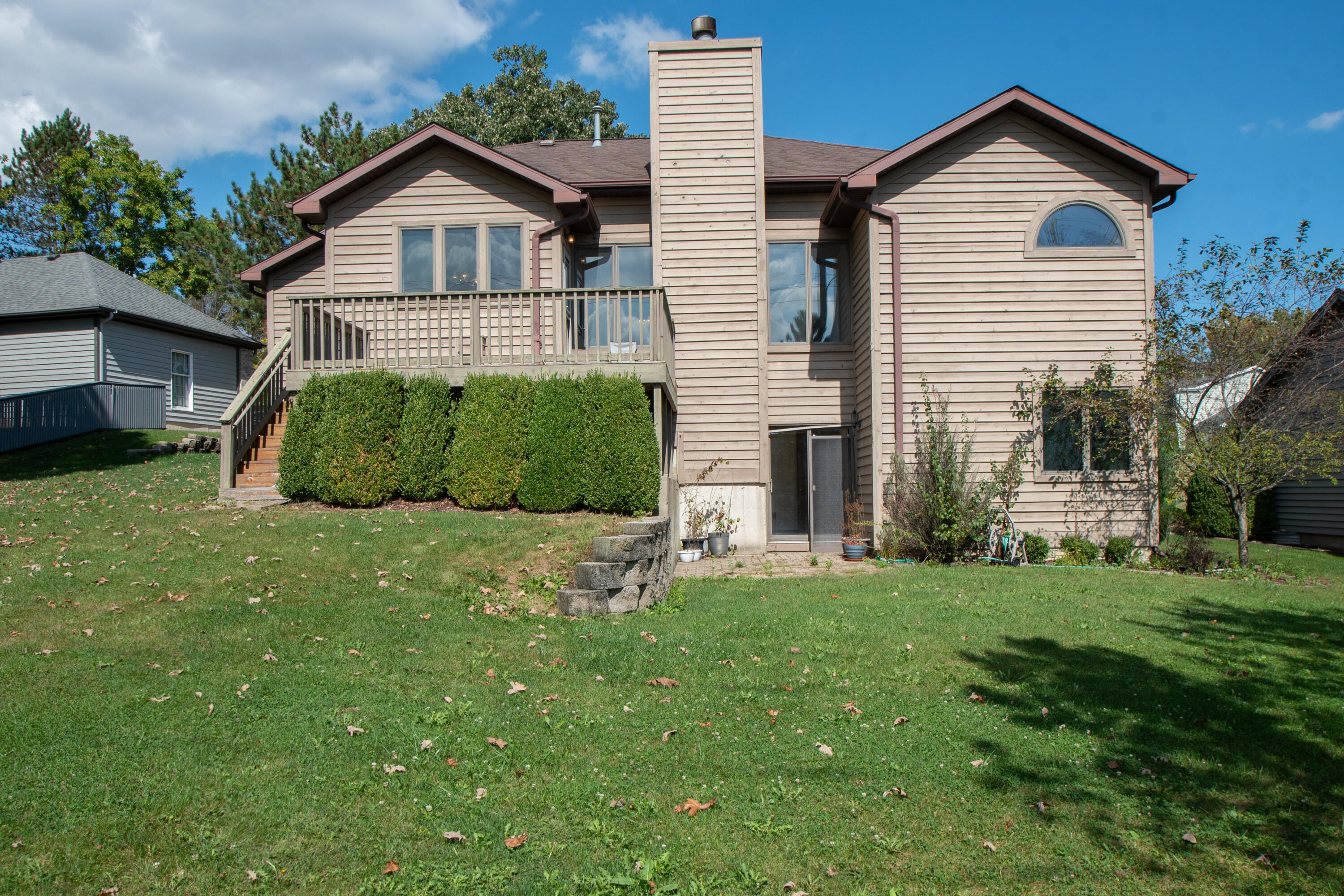 1404 Canterbury Court