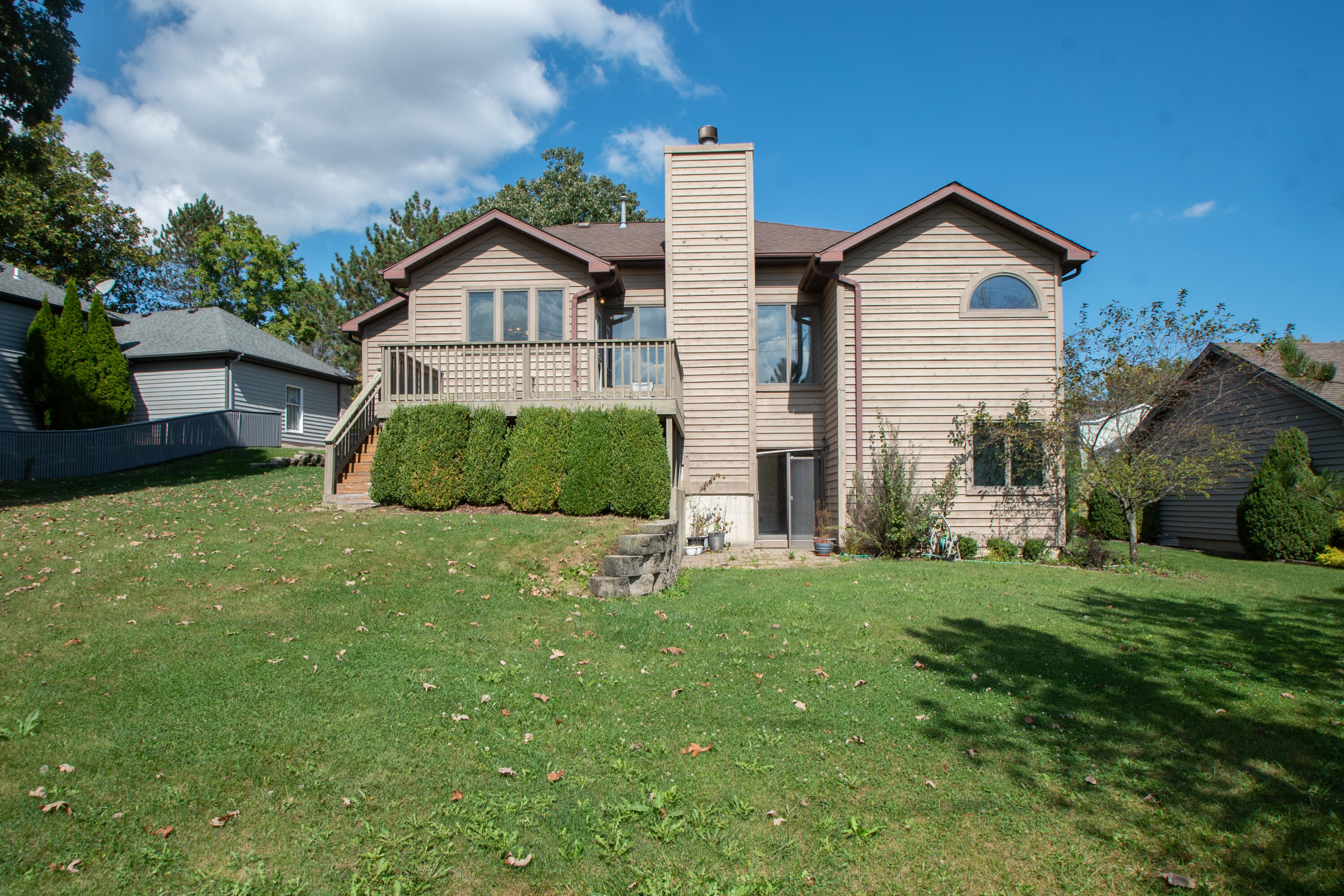 1404 Canterbury Court