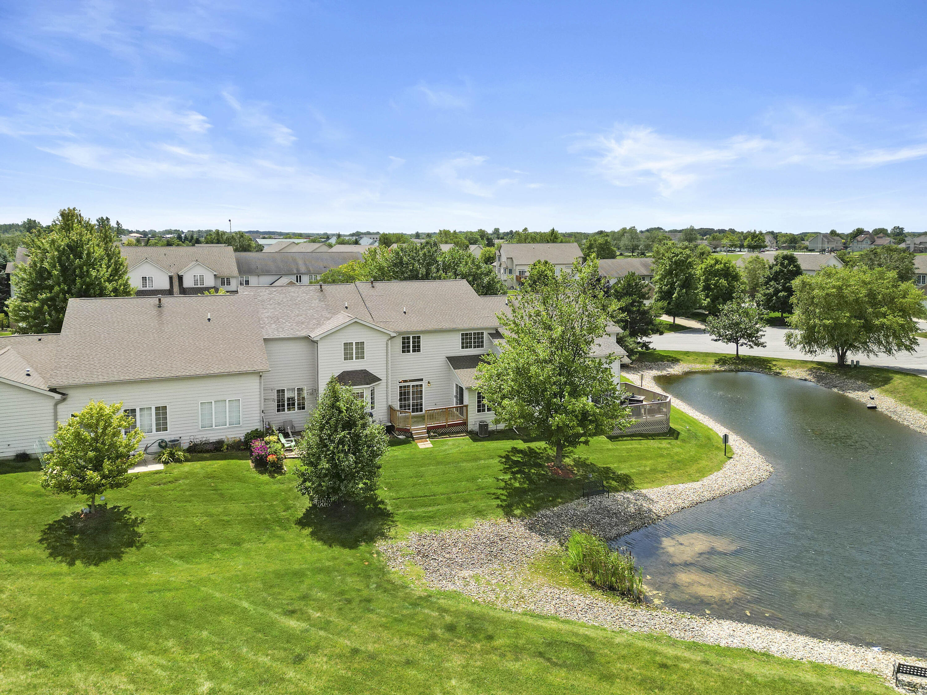 8122 Tuckaway Court