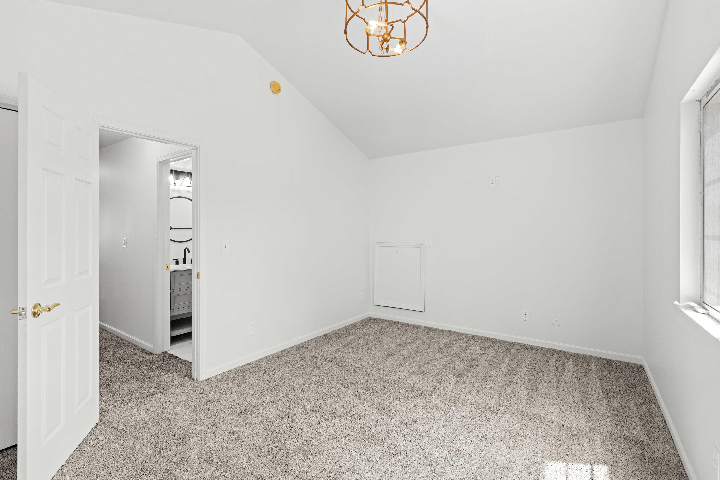 8122 Tuckaway Court
