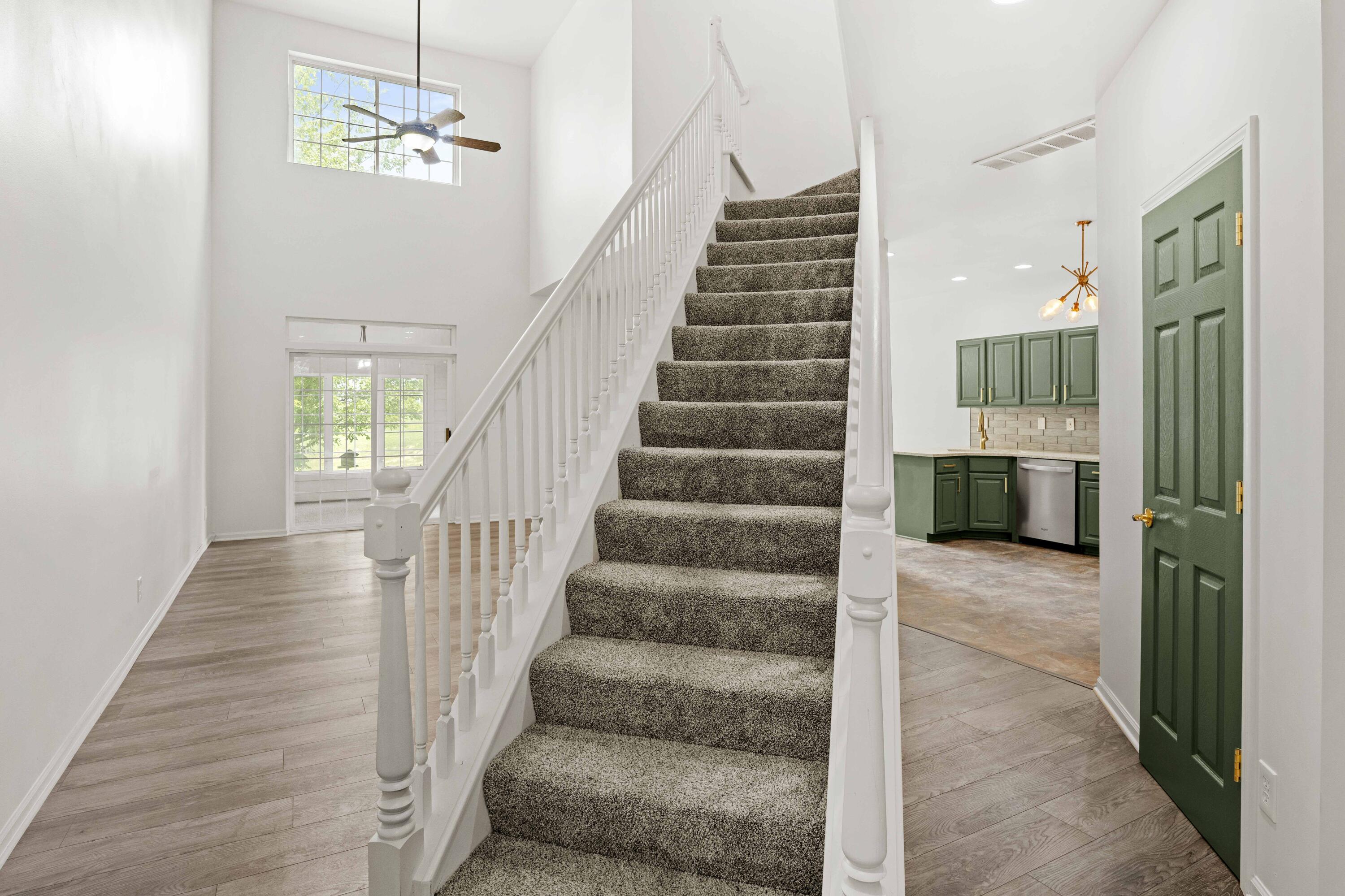 8122 Tuckaway Court