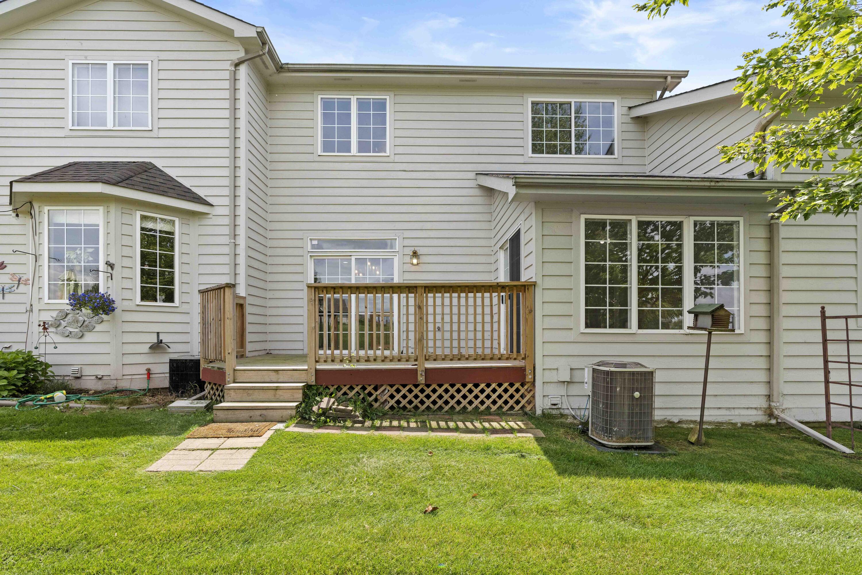 8122 Tuckaway Court