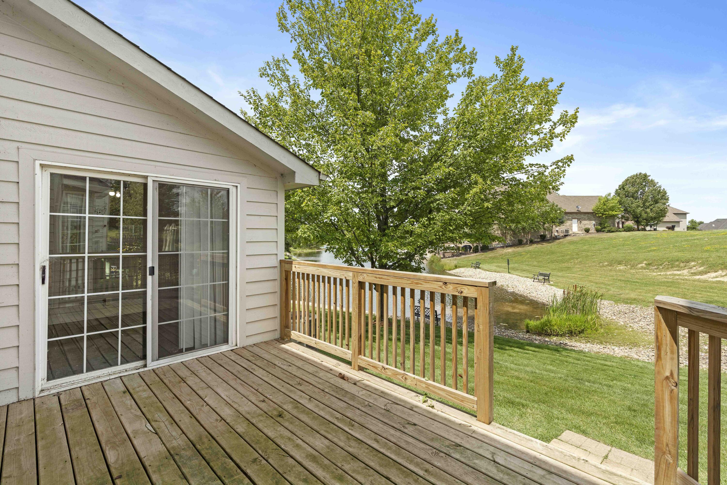 8122 Tuckaway Court