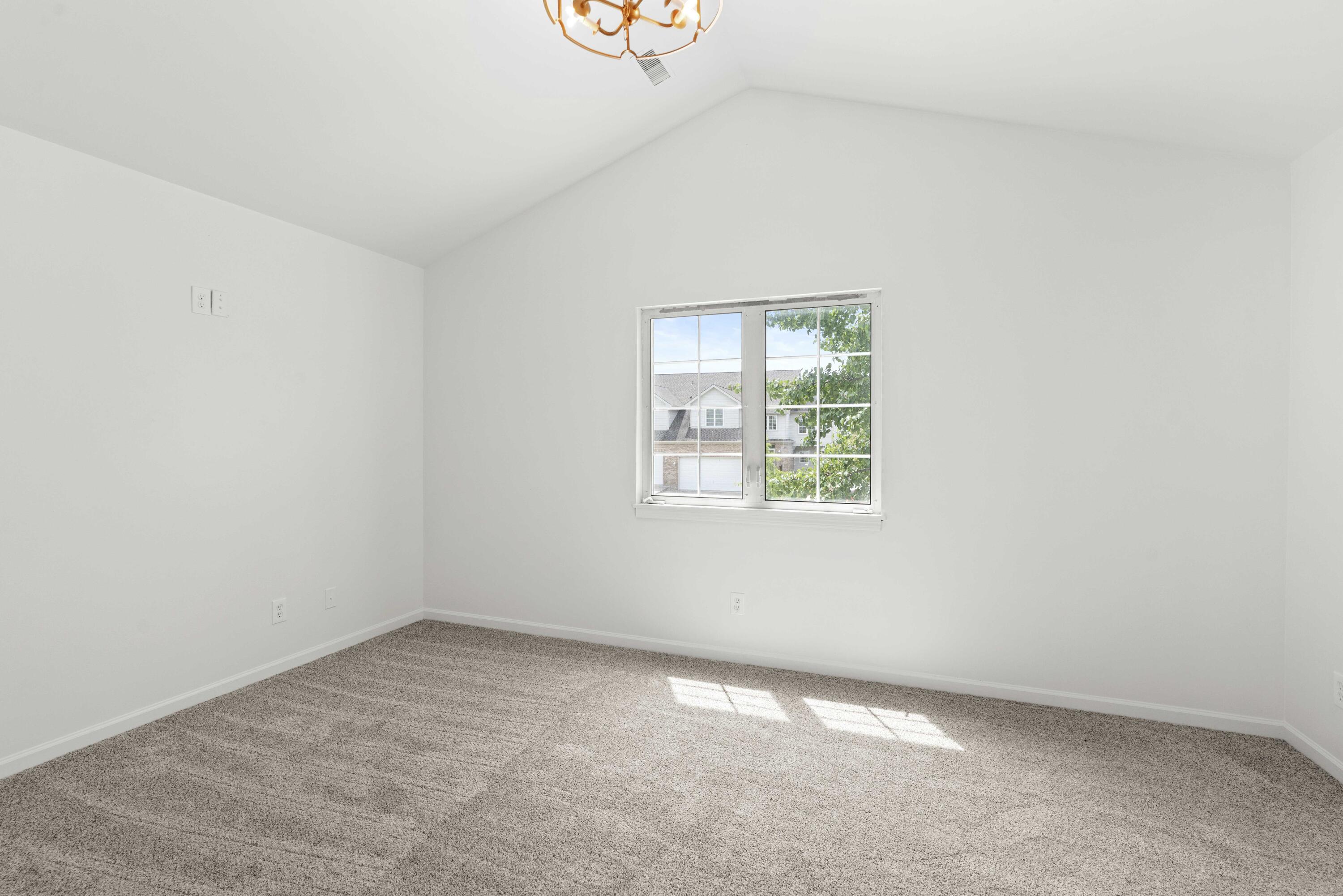 8122 Tuckaway Court