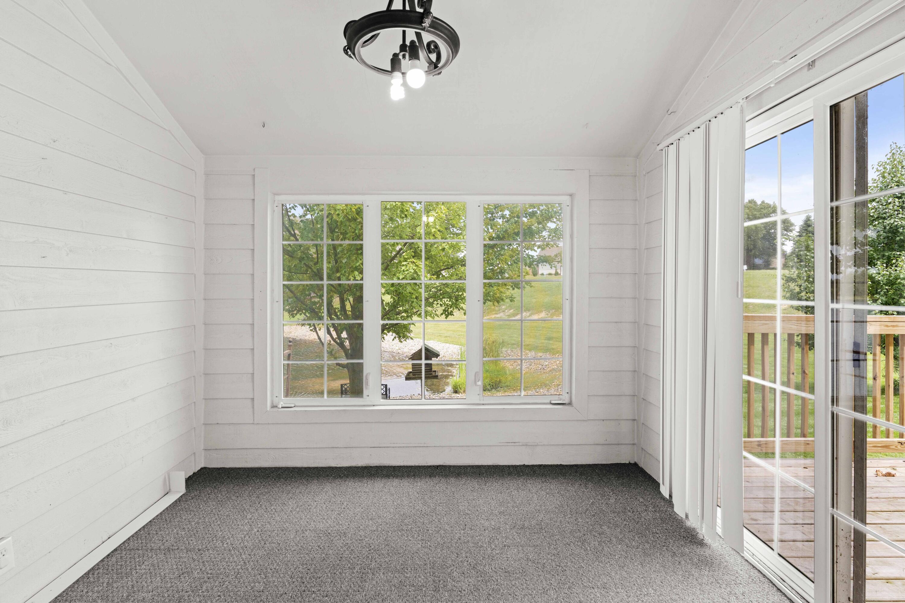8122 Tuckaway Court