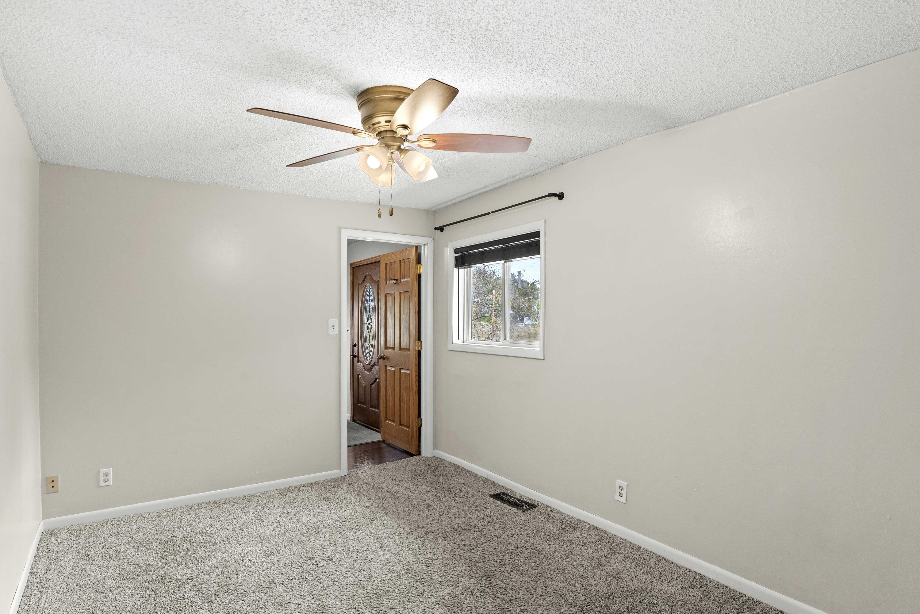 1148 S 625 W