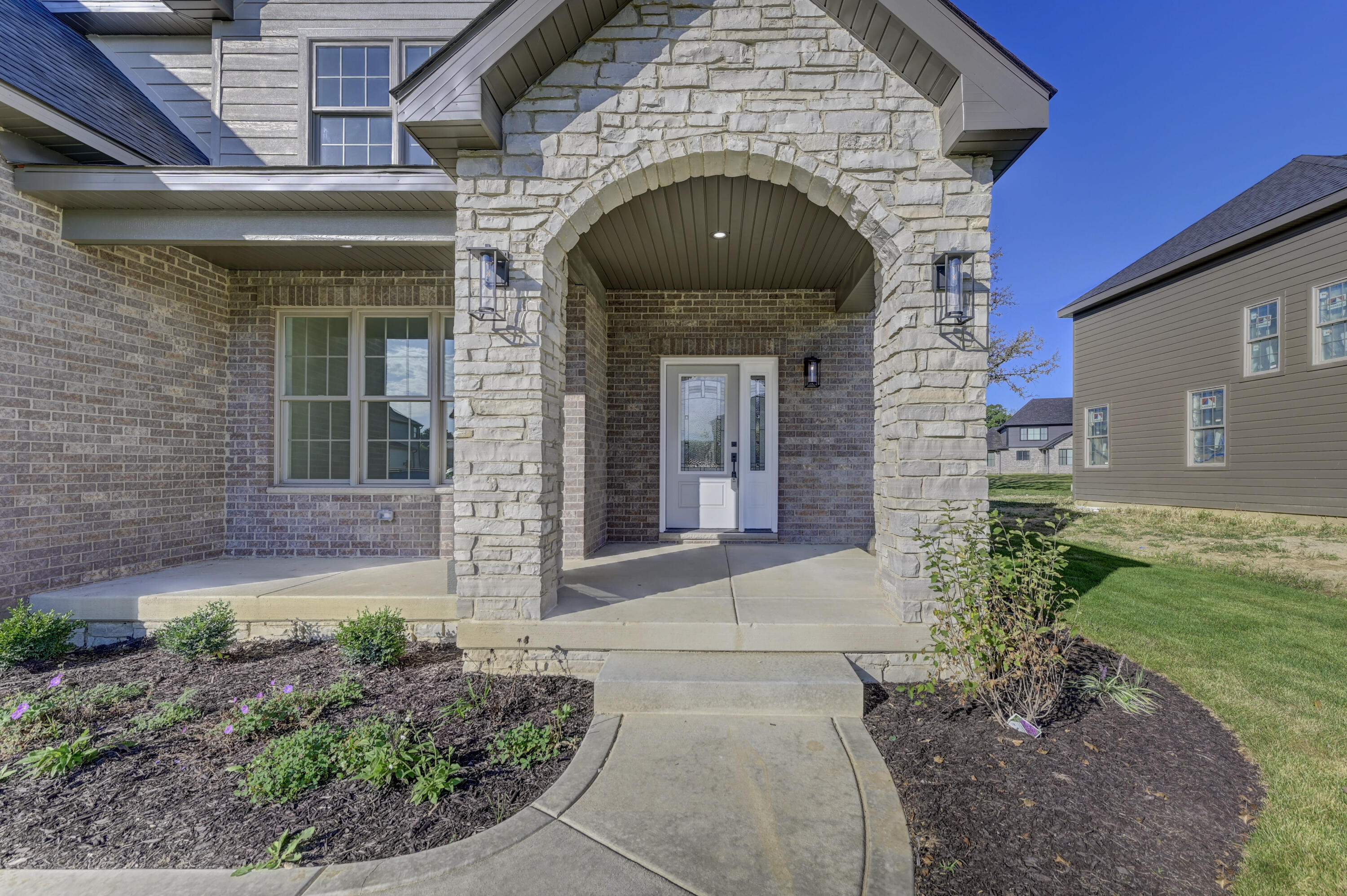 9544 Fescue Drive