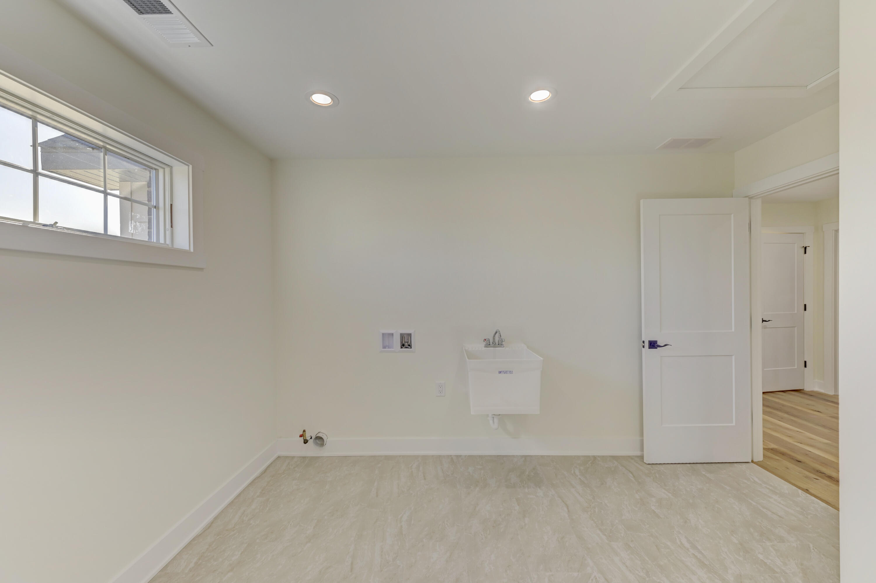 9544 Fescue Drive