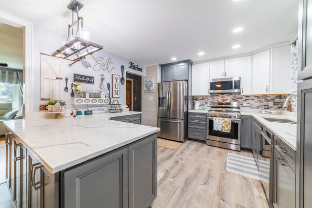 6072 Mill Run Avenue