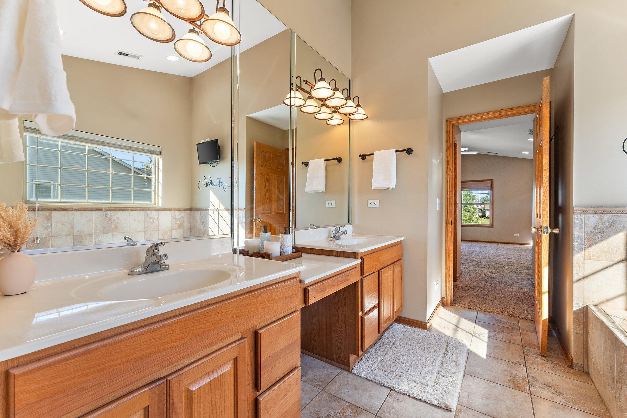 12700 Marsh Landing Pkwy