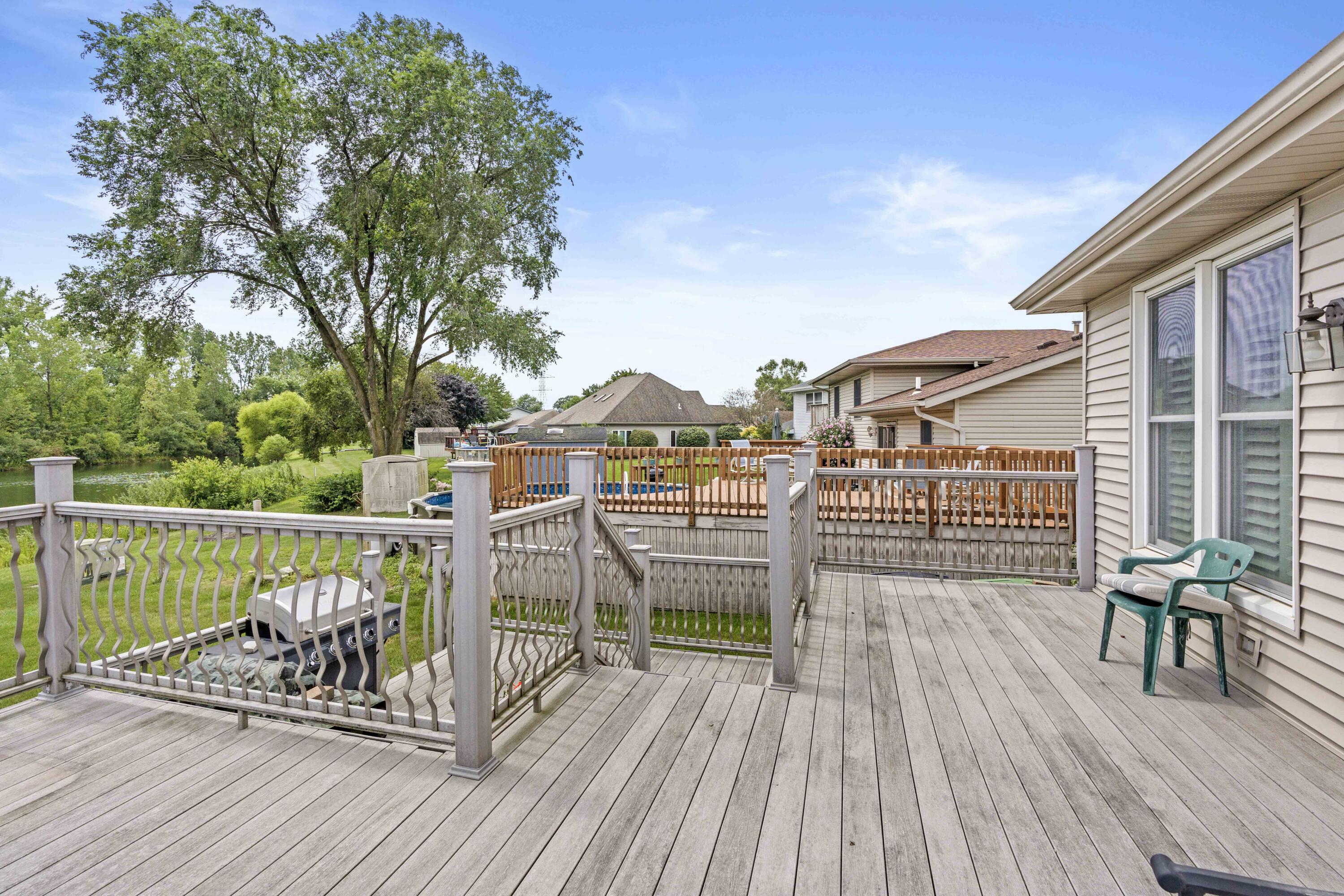 1087 Capitol Drive