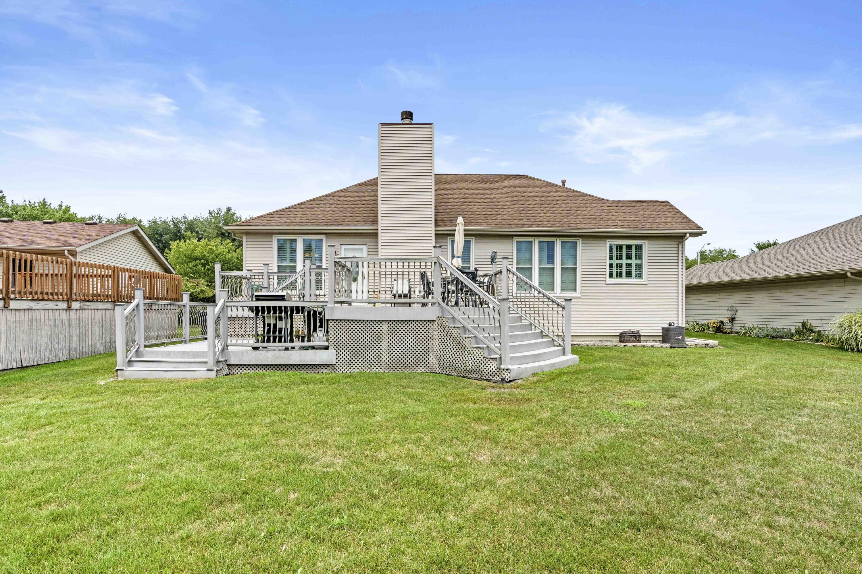 1087 Capitol Drive