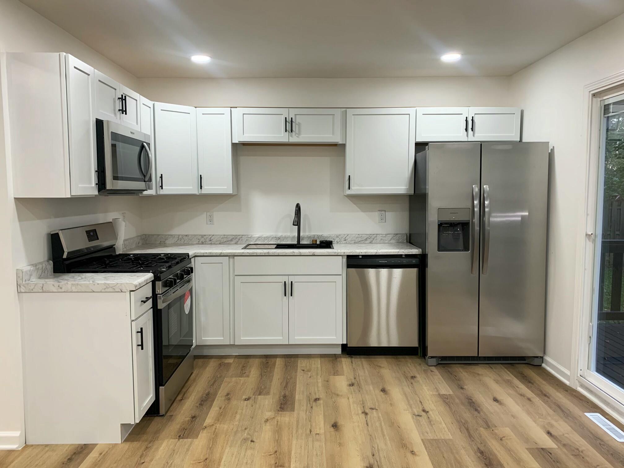 1308 W 61st Place