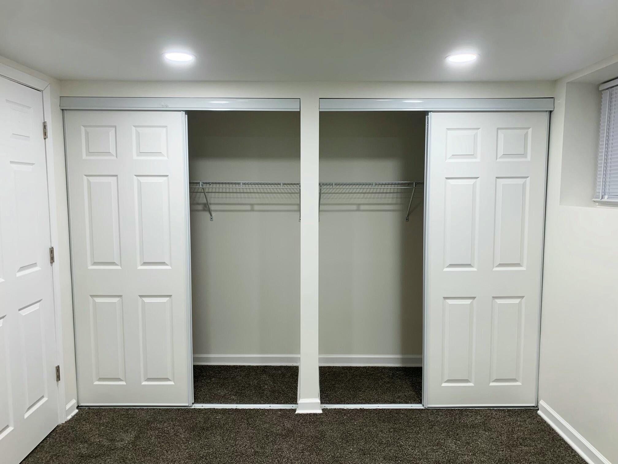 1308 W 61st Place