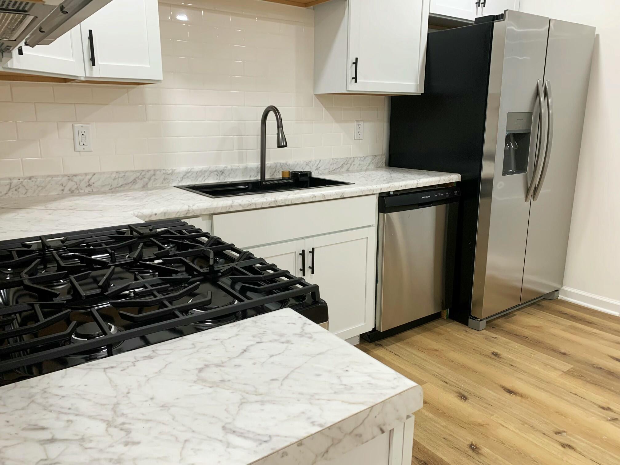 1308 W 61st Place