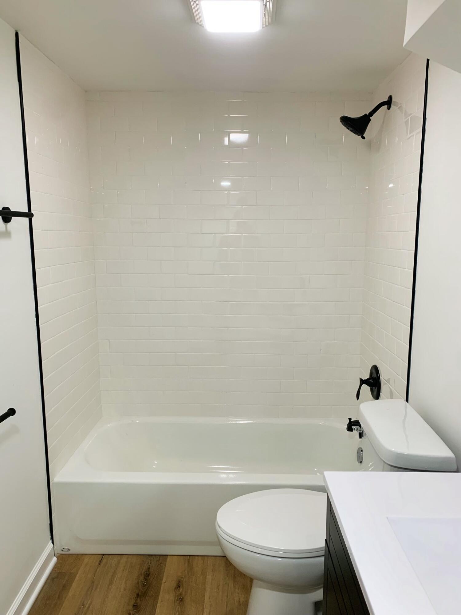 1308 W 61st Place