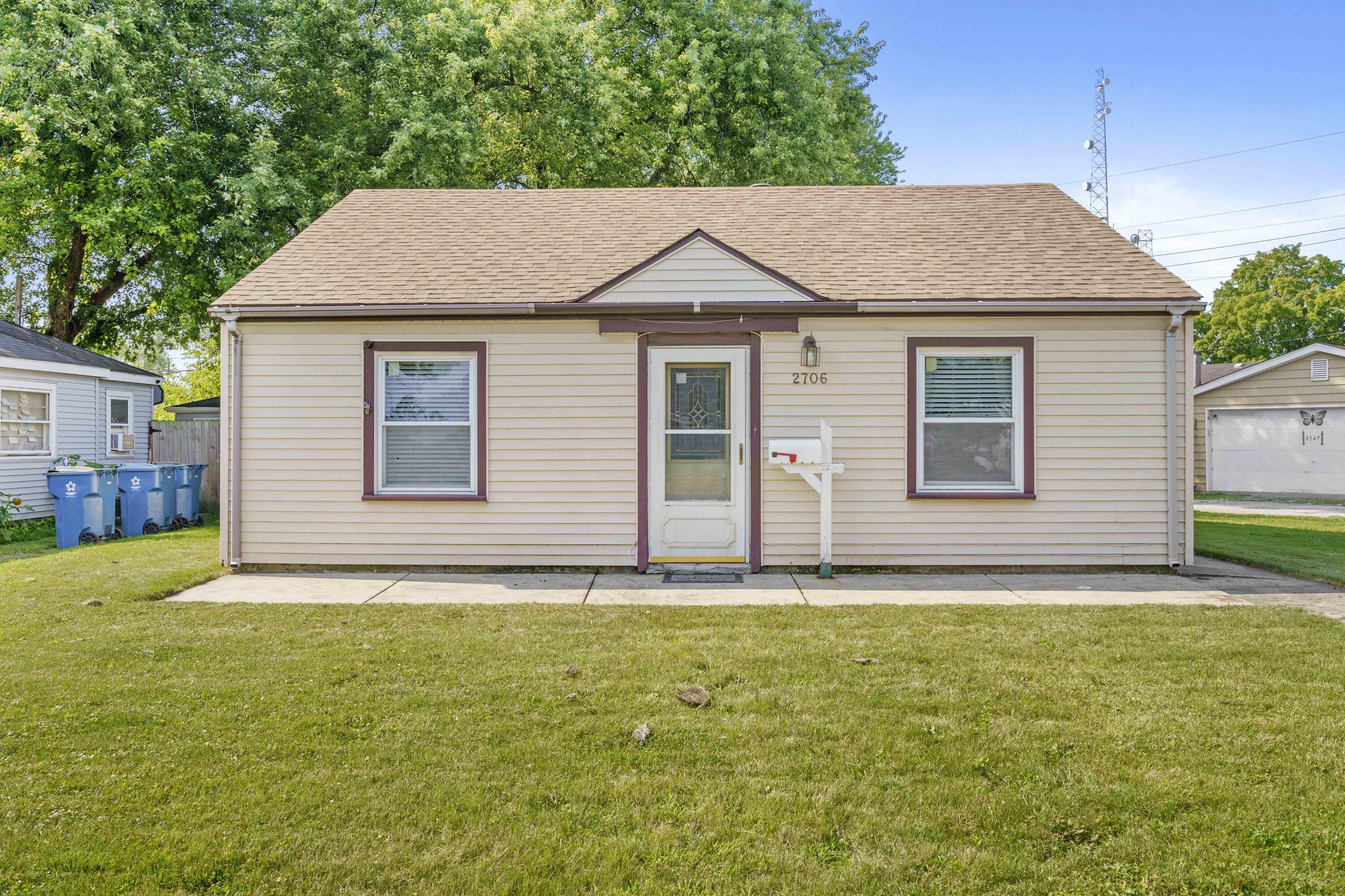 2706 Strong Street