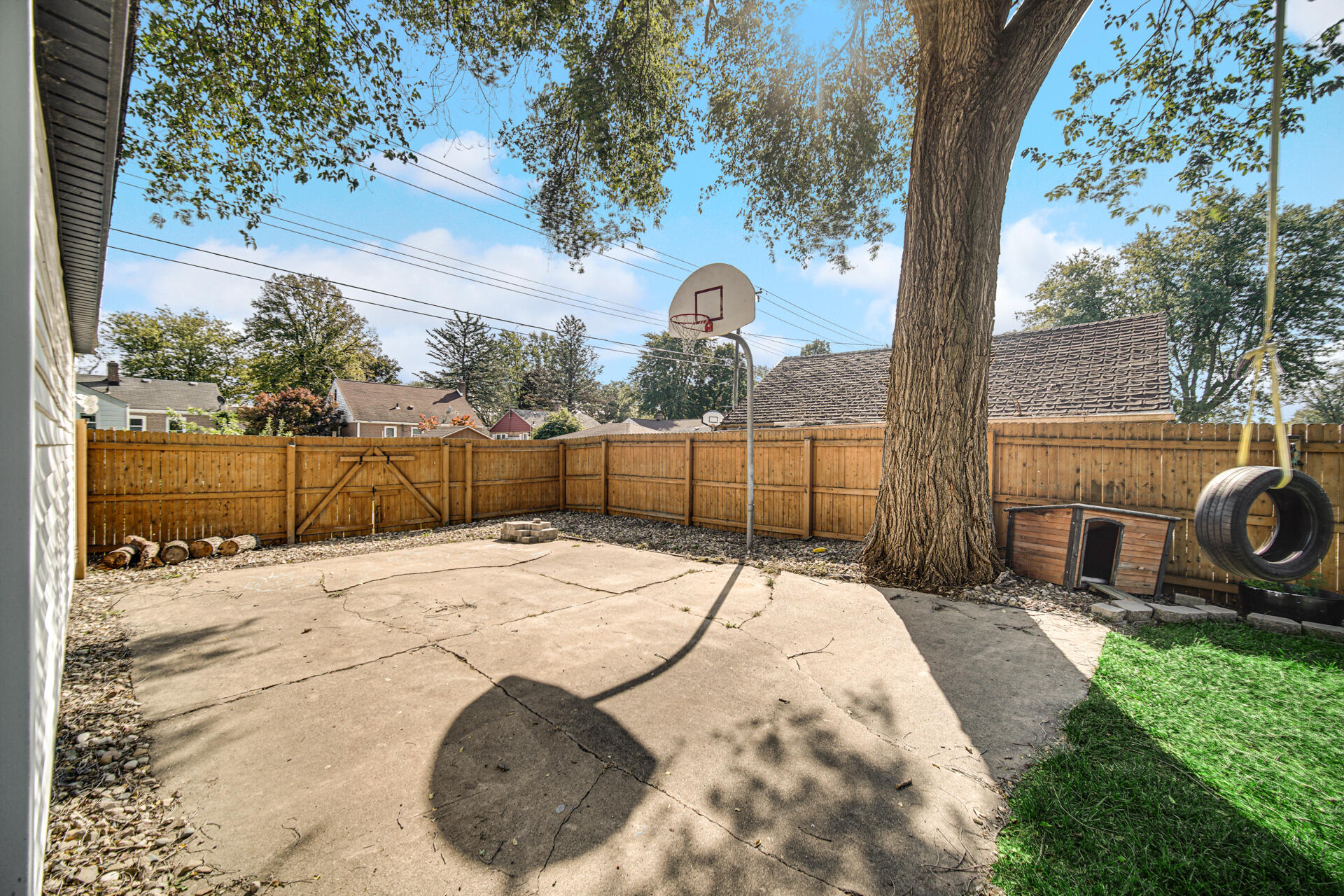 337 N Virginia Street