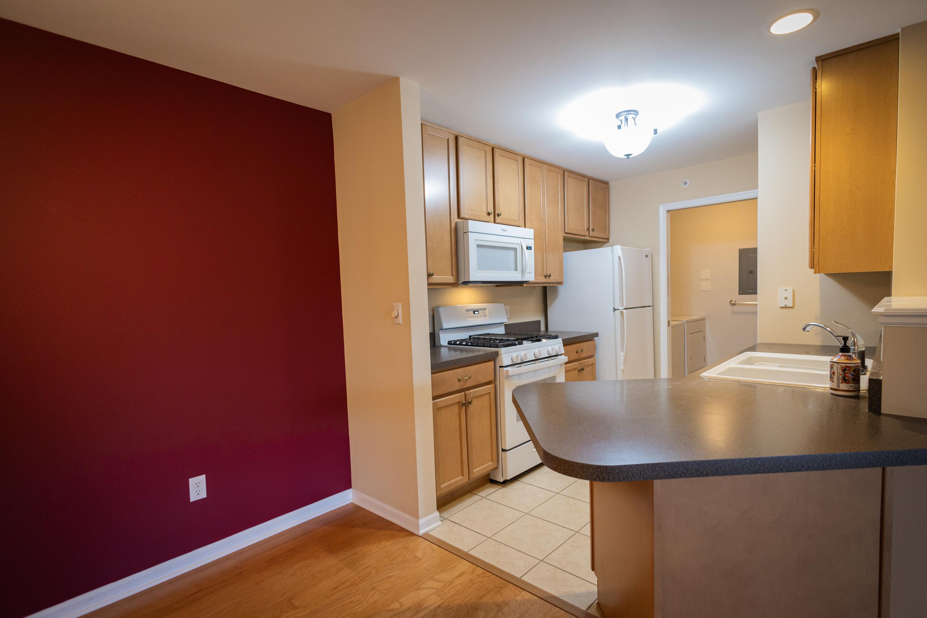 1608 White Oak Circle Unit: 2A