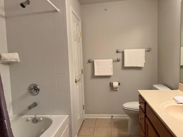 1608 White Oak Circle Unit: 2A