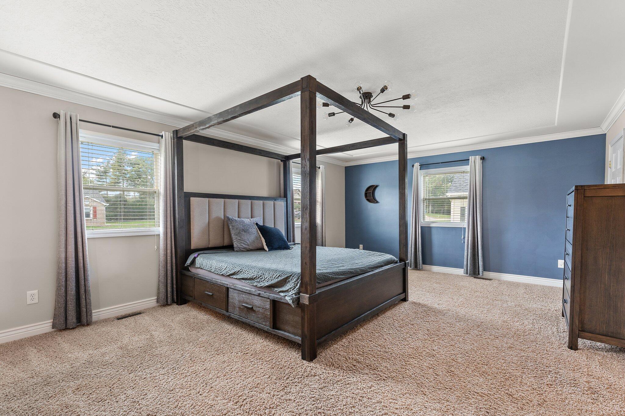 334 Forsythia Street SE