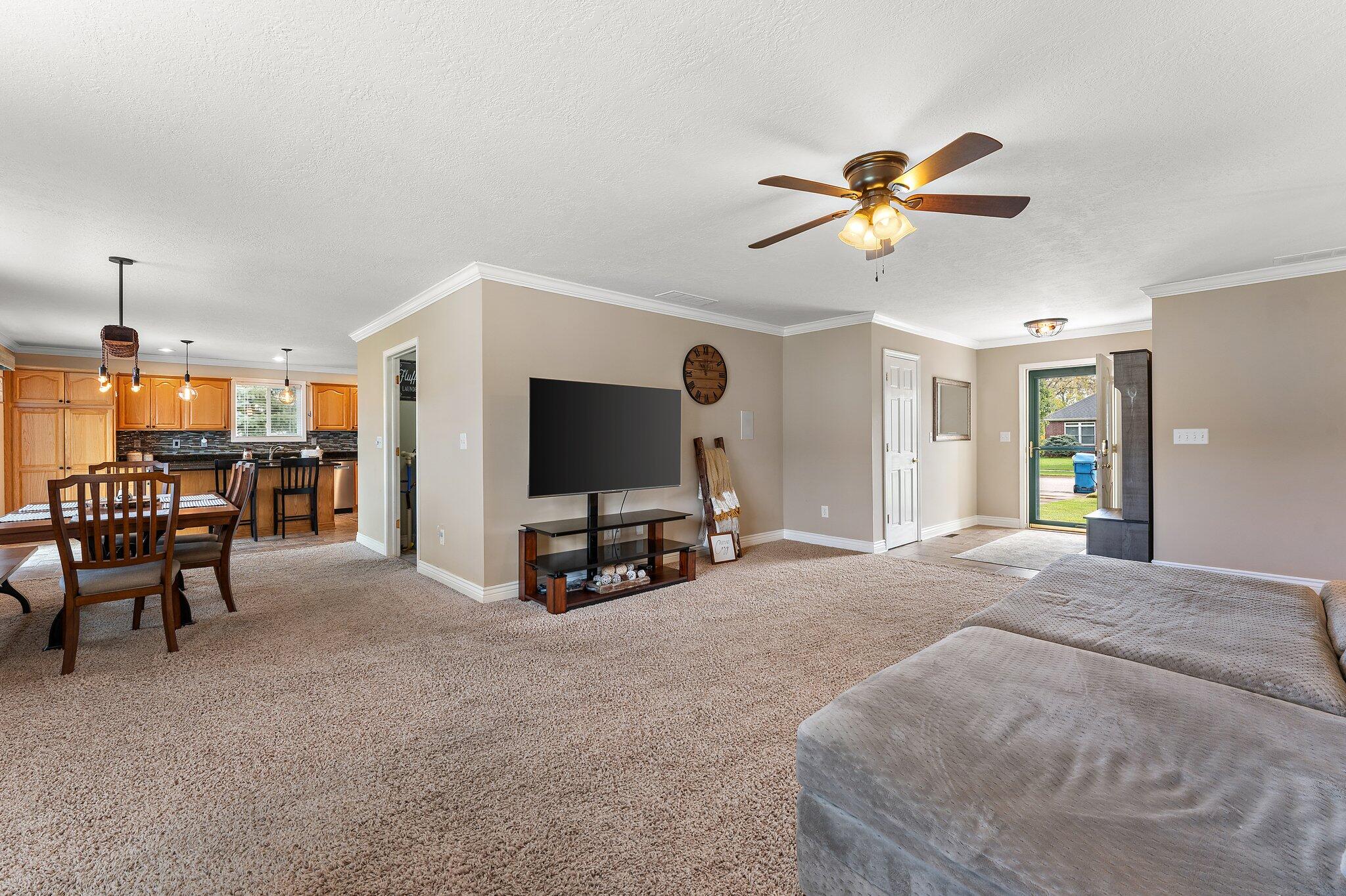 334 Forsythia Street SE