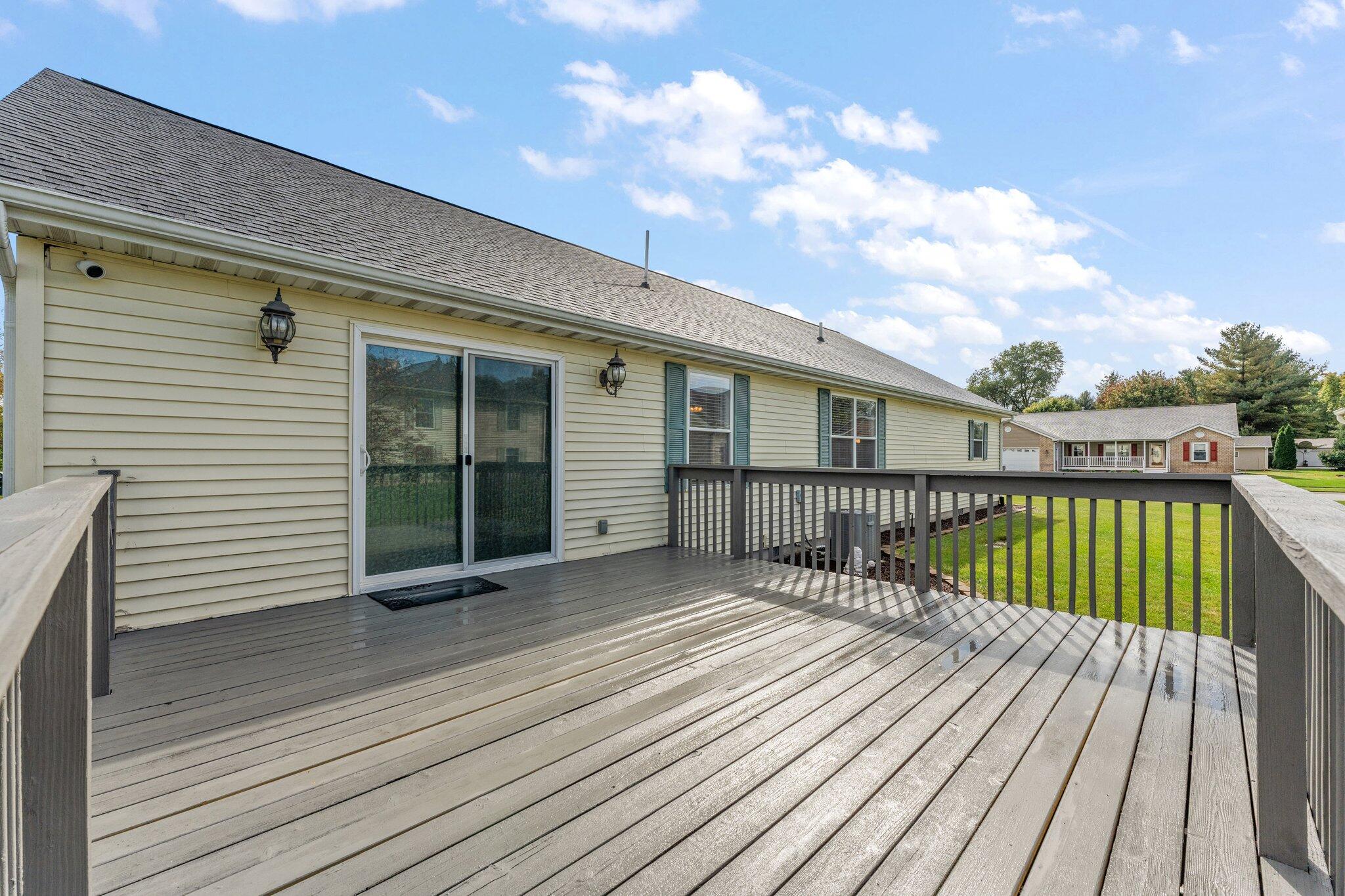 334 Forsythia Street SE