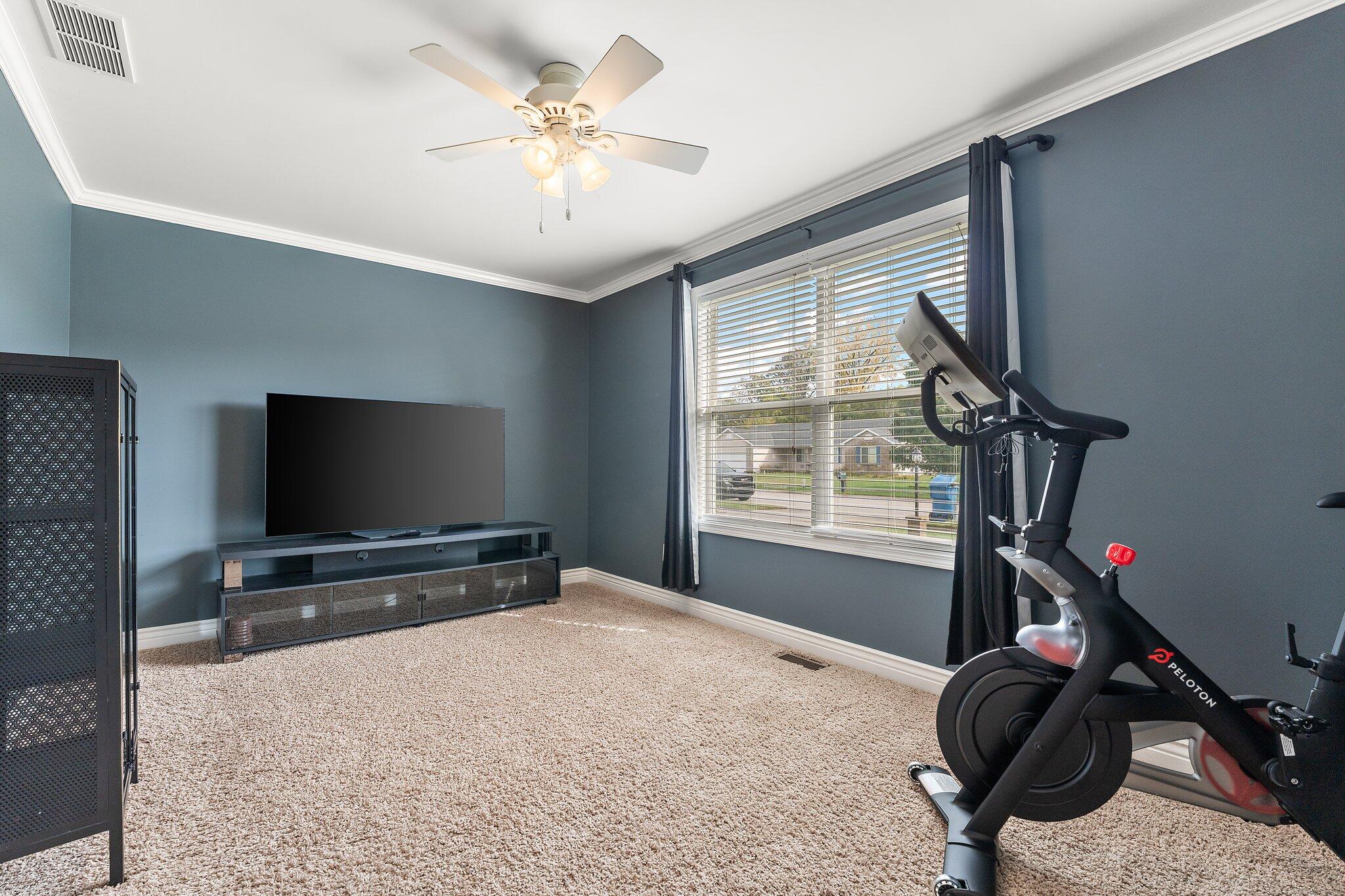 334 Forsythia Street SE