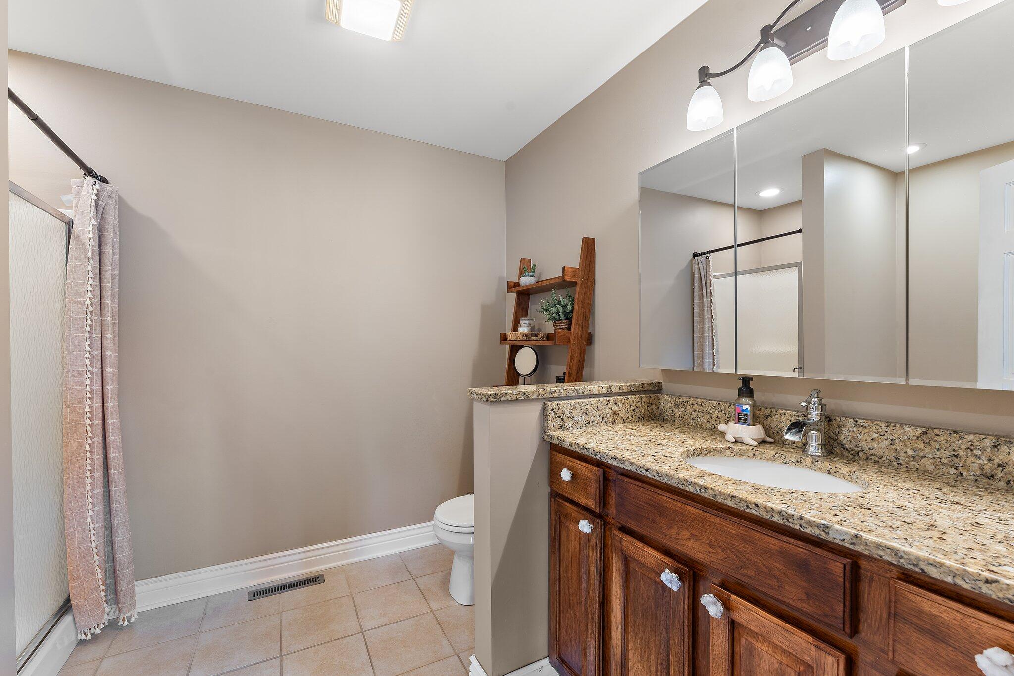 334 Forsythia Street SE