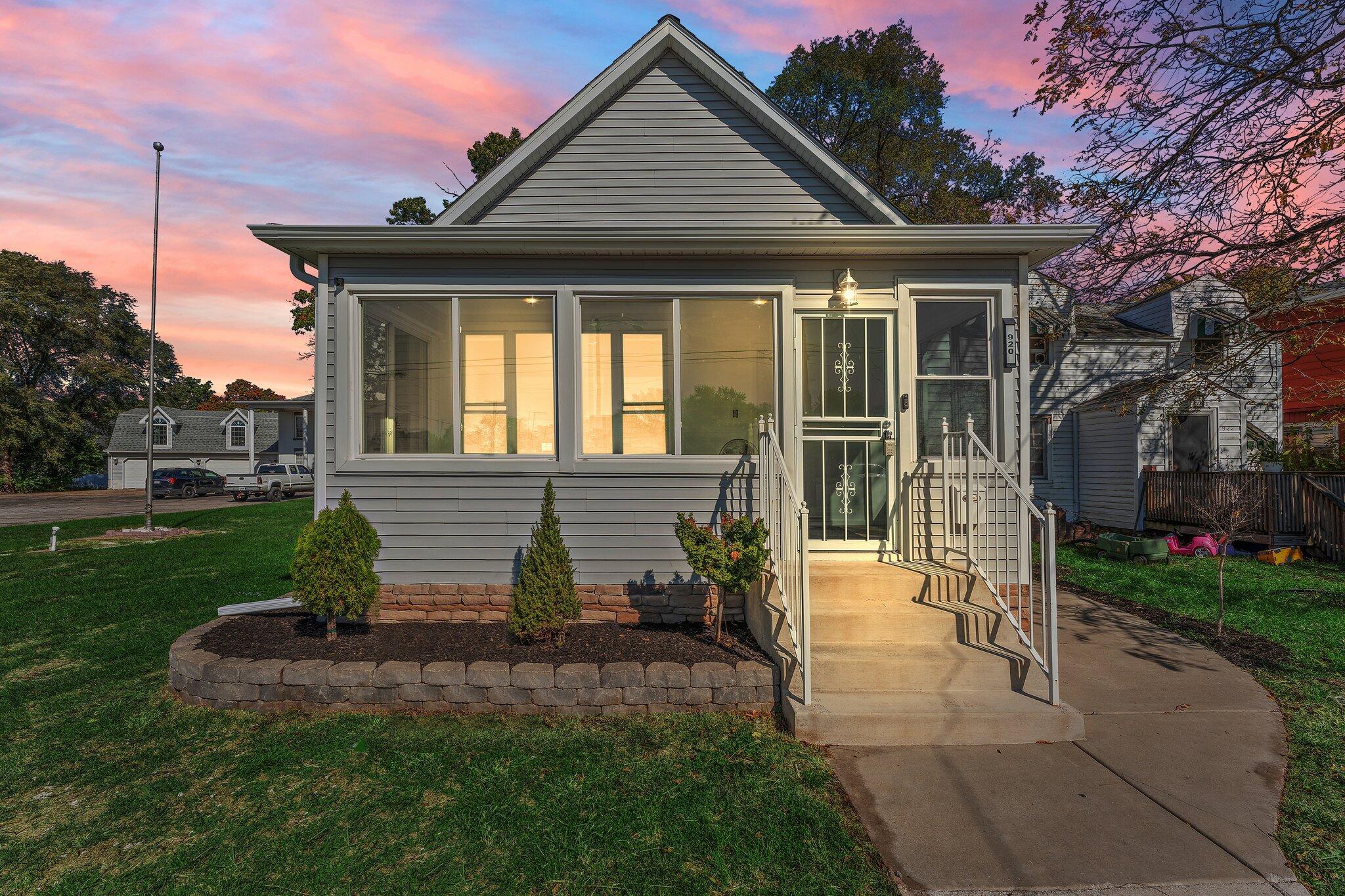 920 Lillian Street