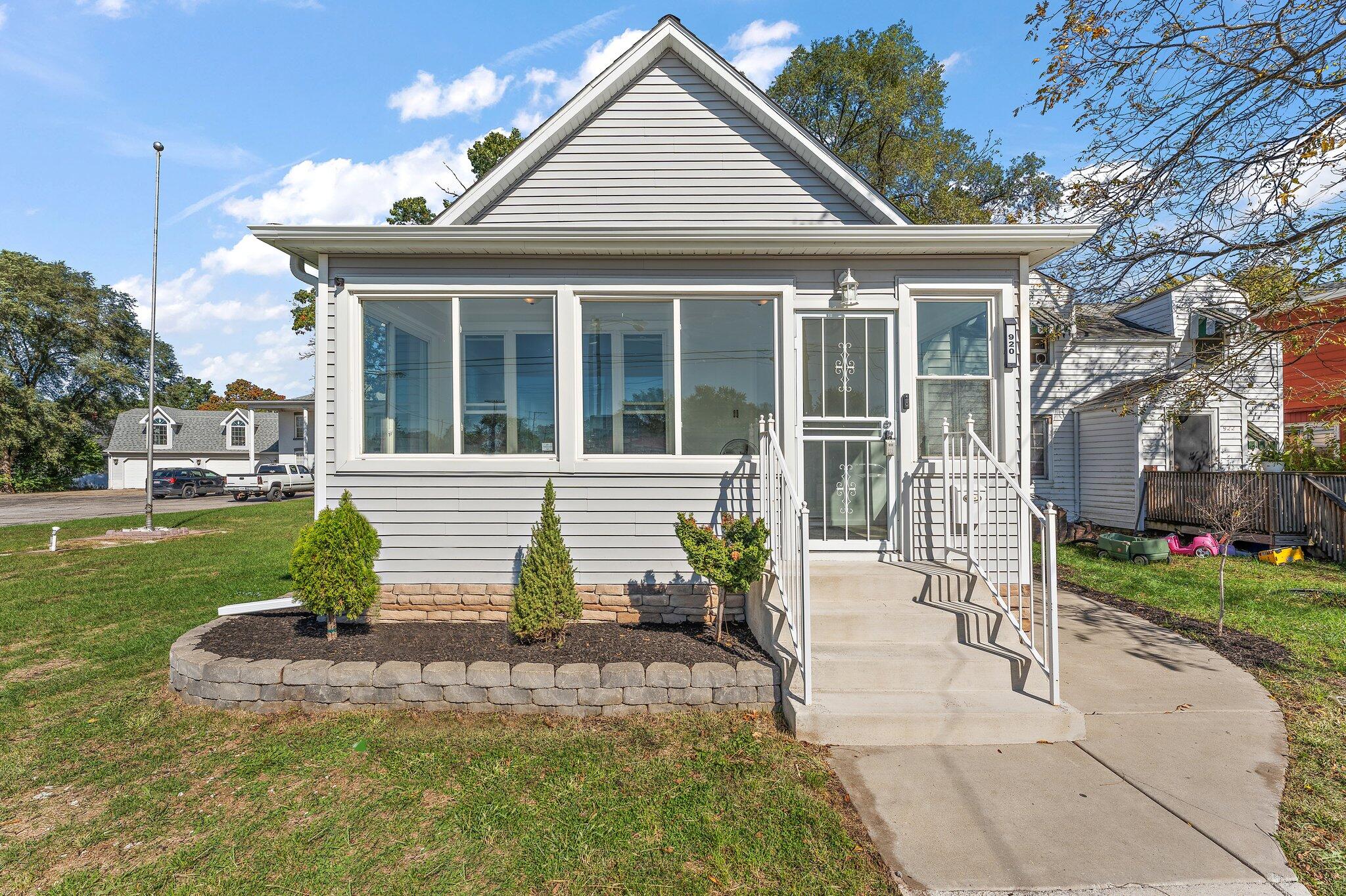 920 Lillian Street