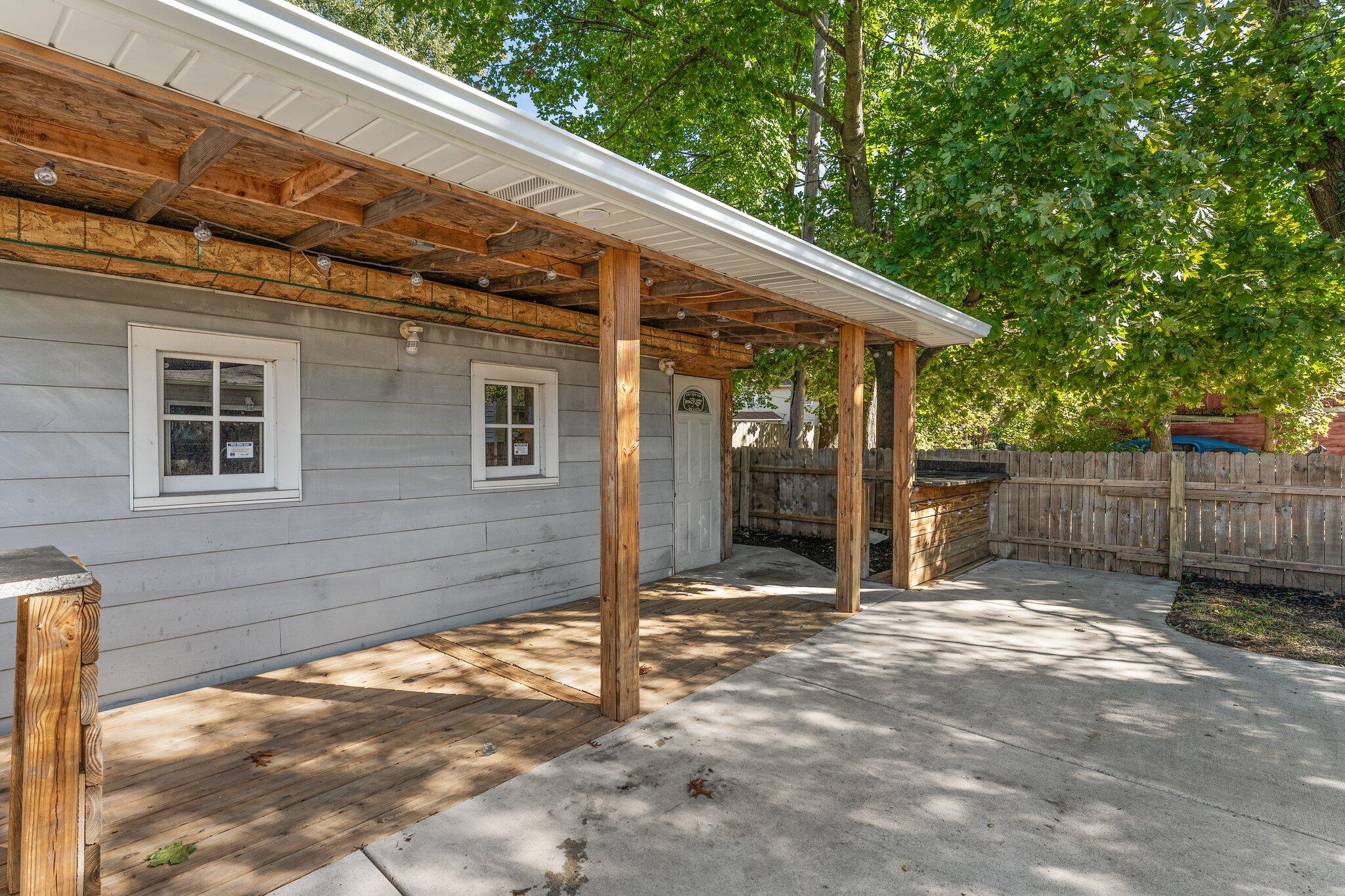 920 Lillian Street