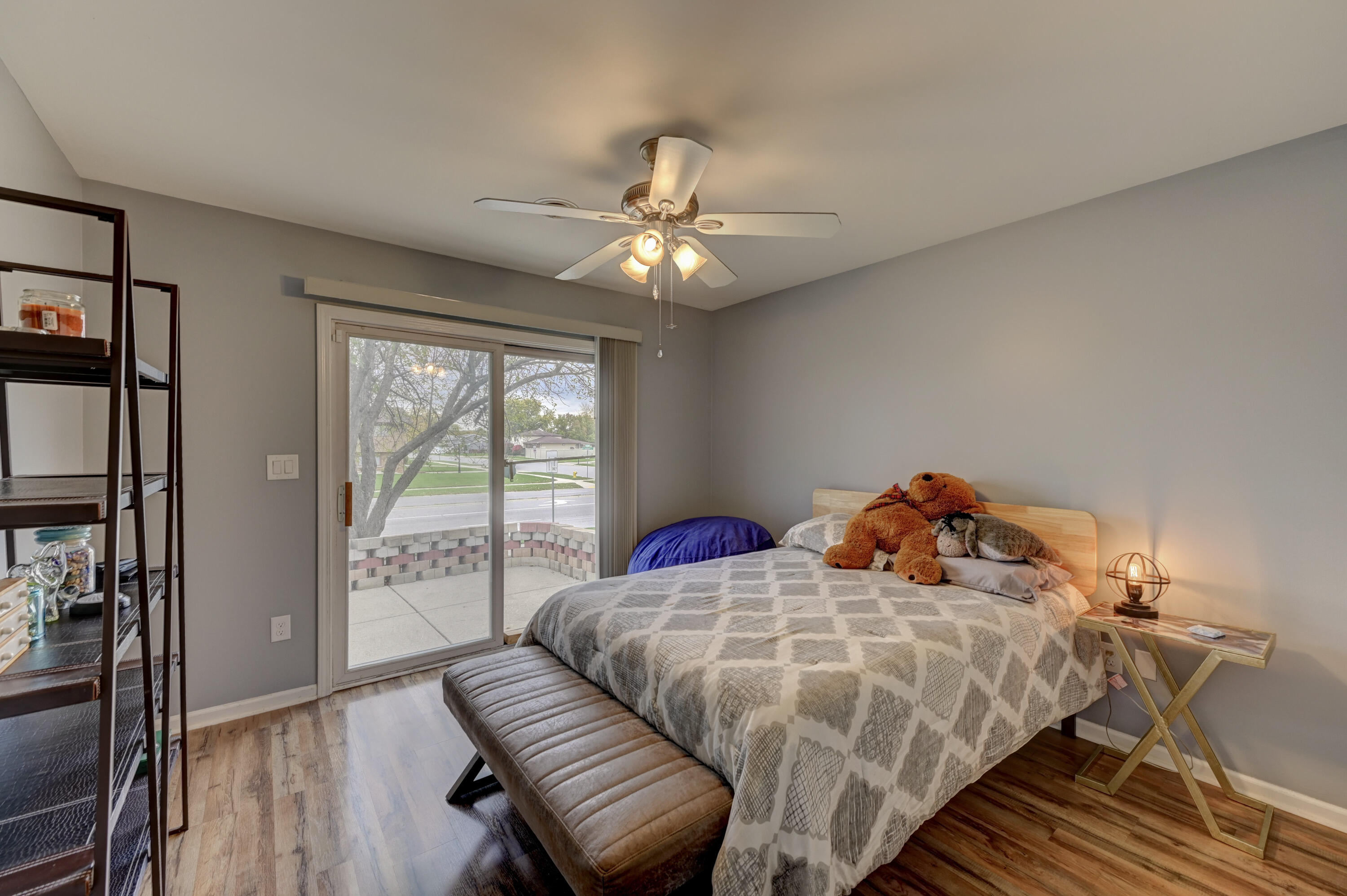 2237 Sandridge Lane