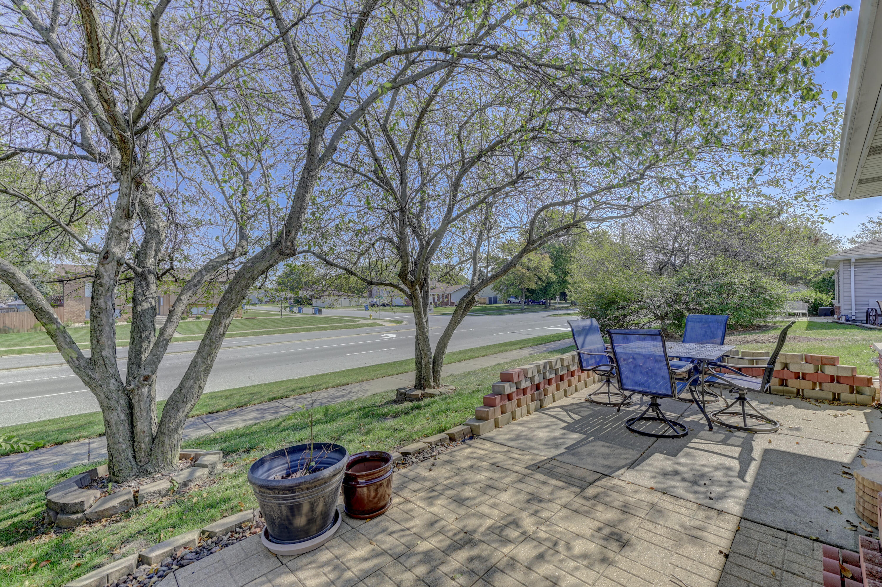 2237 Sandridge Lane