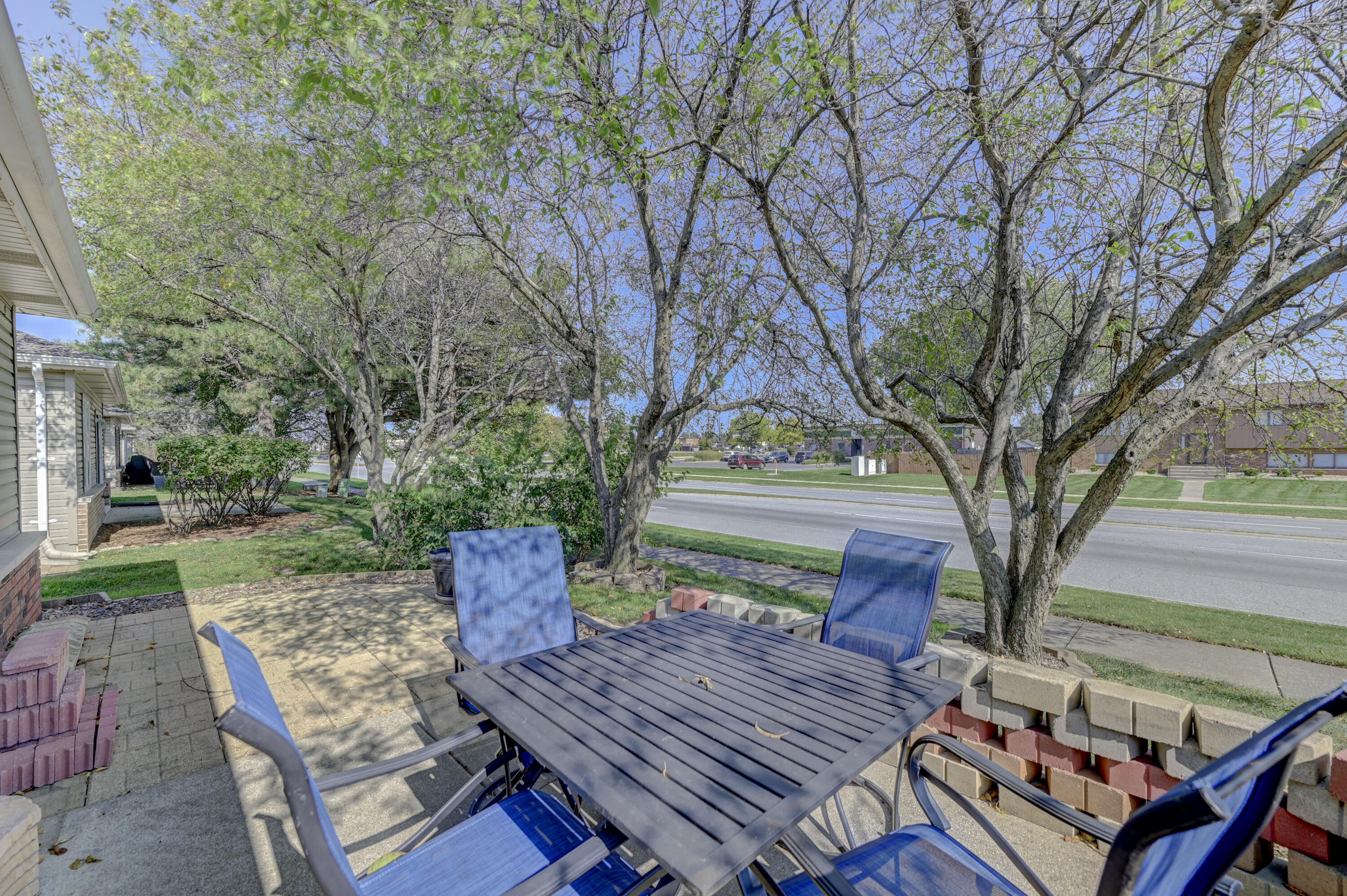 2237 Sandridge Lane