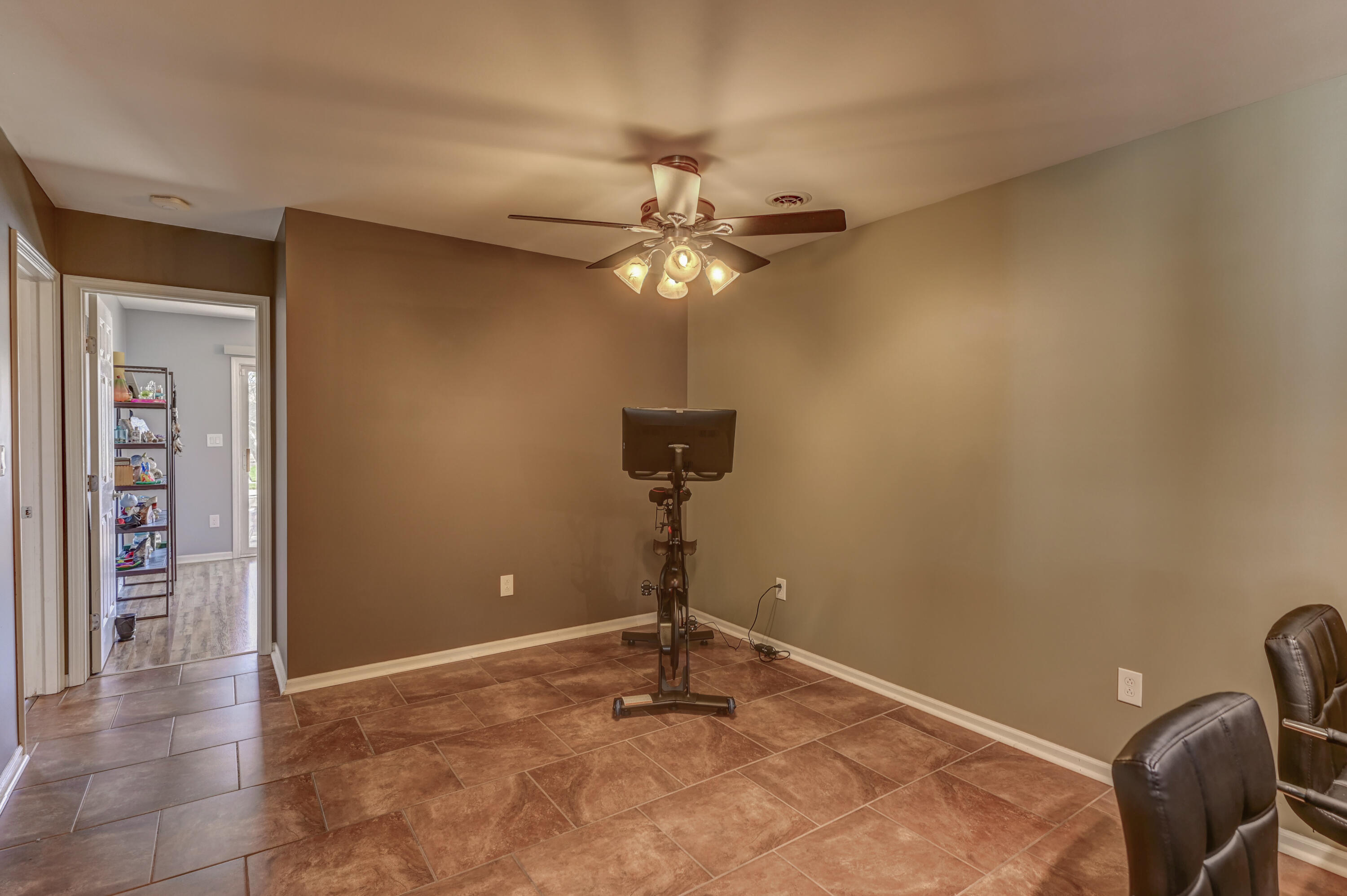2237 Sandridge Lane